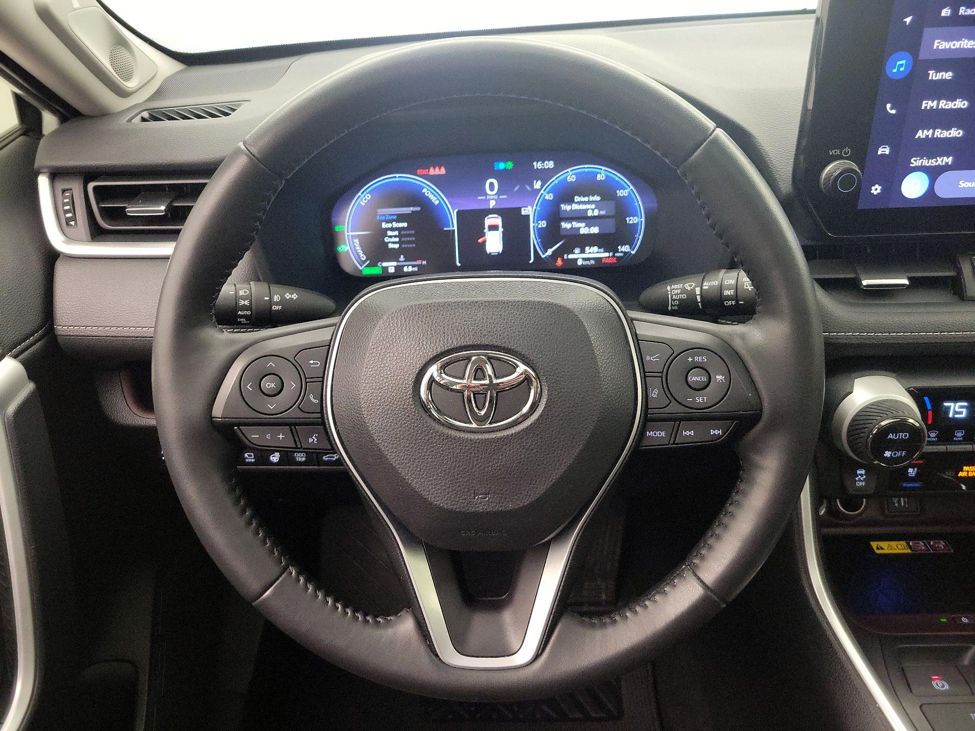 Thumbnail: 2024 Toyota RAV4 - 10