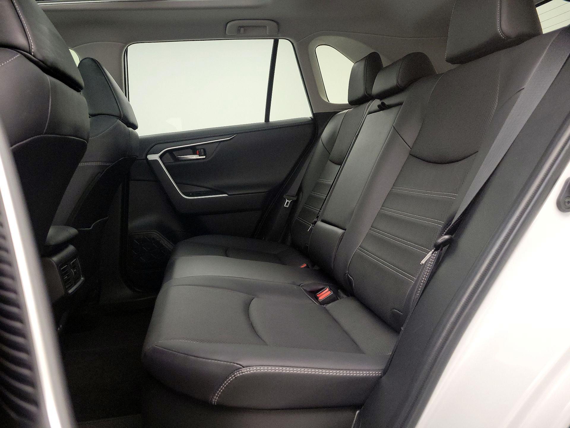 Thumbnail: 2024 Toyota RAV4 - 20