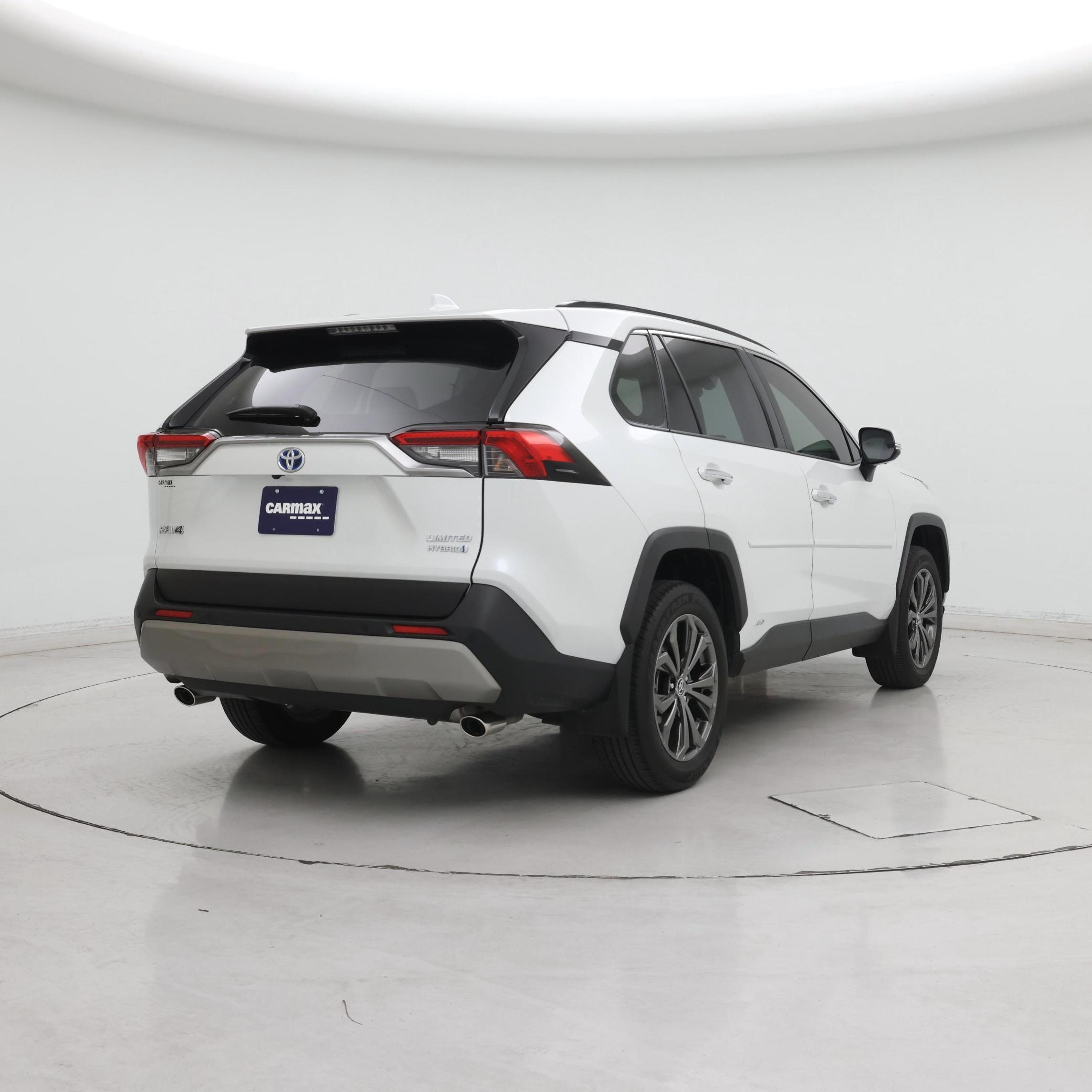 Thumbnail: 2024 Toyota RAV4 - 8