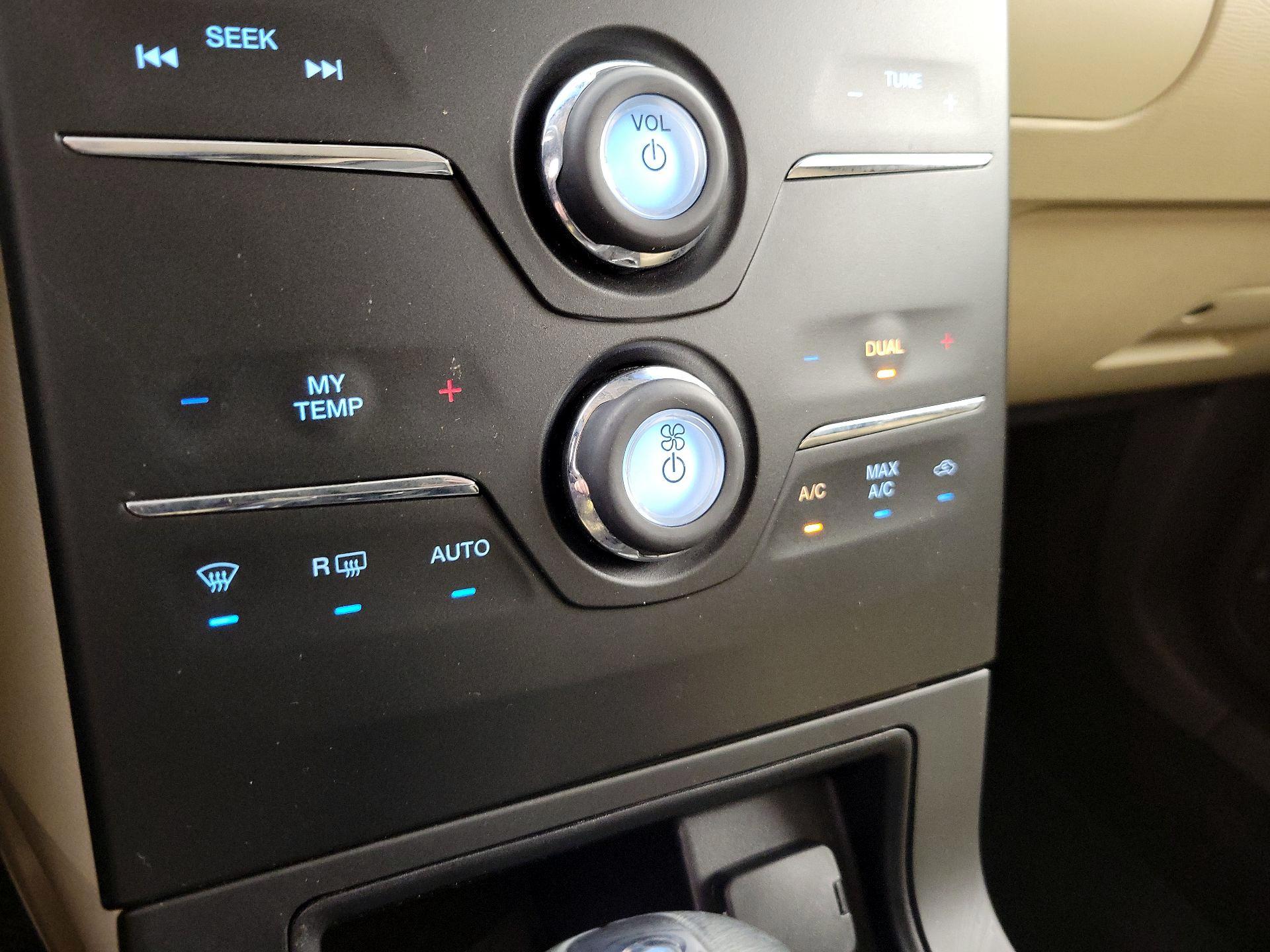 Thumbnail: 2016 Ford Flex - 17