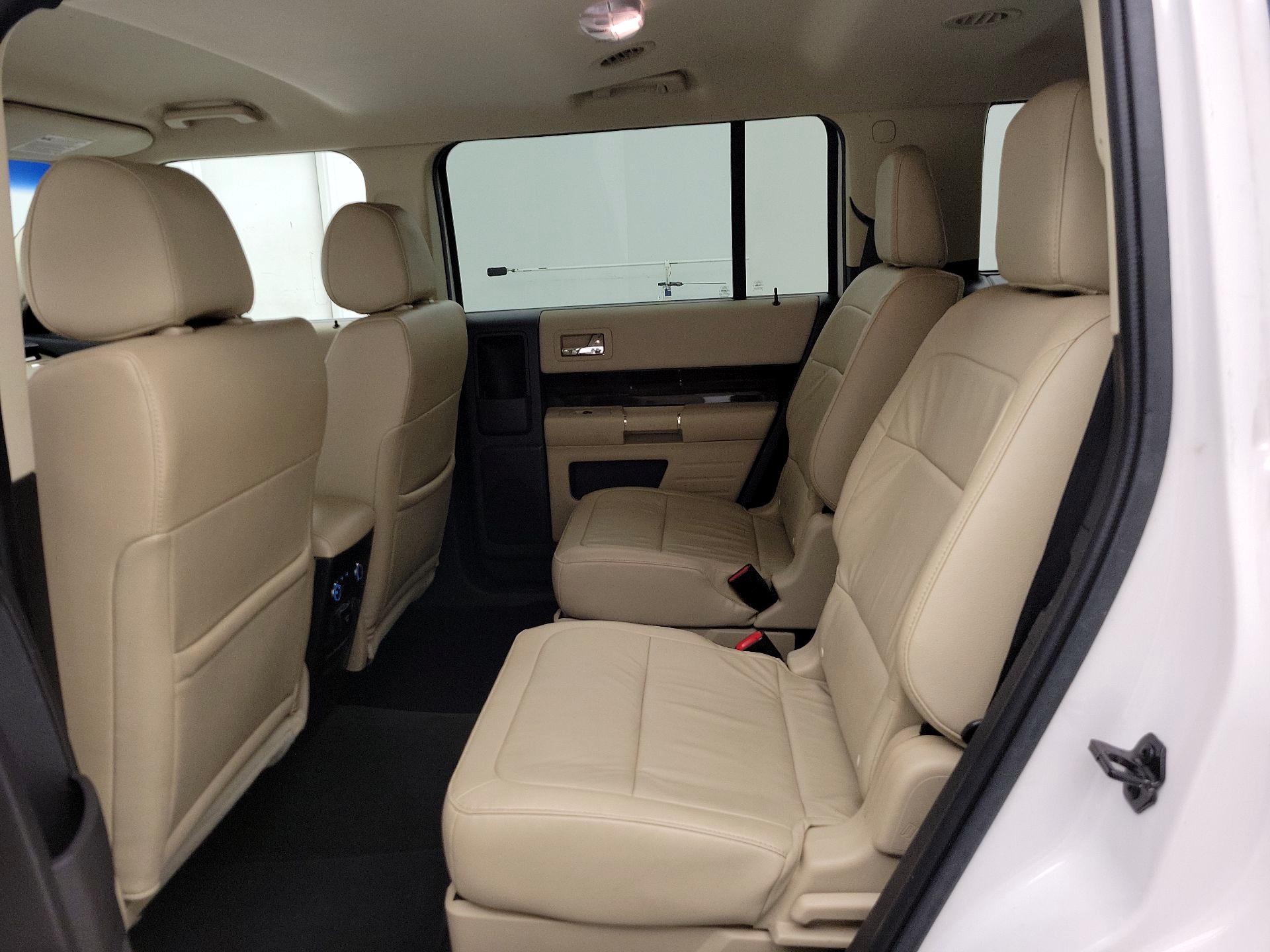 Thumbnail: 2016 Ford Flex - 20