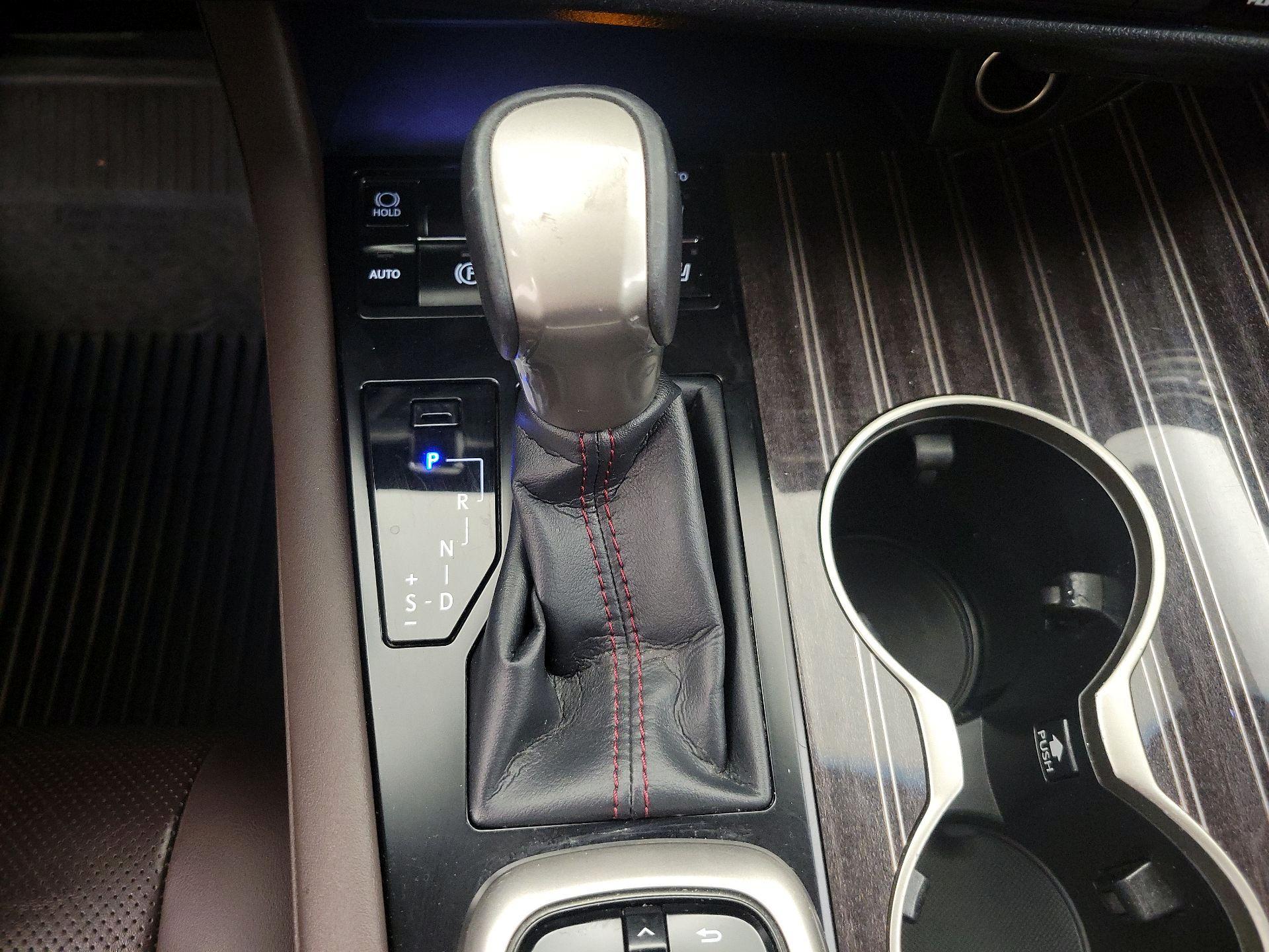 Thumbnail: 2019 Lexus RX - 18