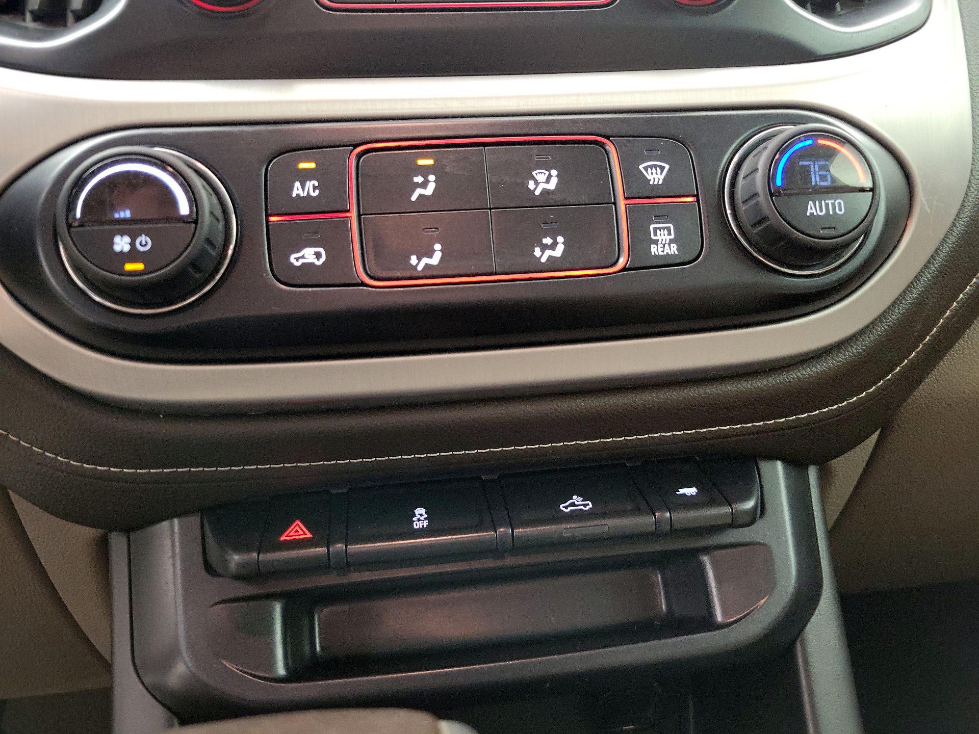 Thumbnail: 2016 GMC Canyon - 17