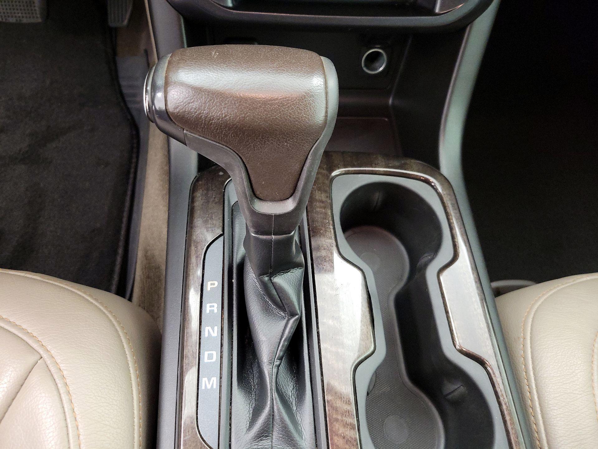 Thumbnail: 2016 GMC Canyon - 18