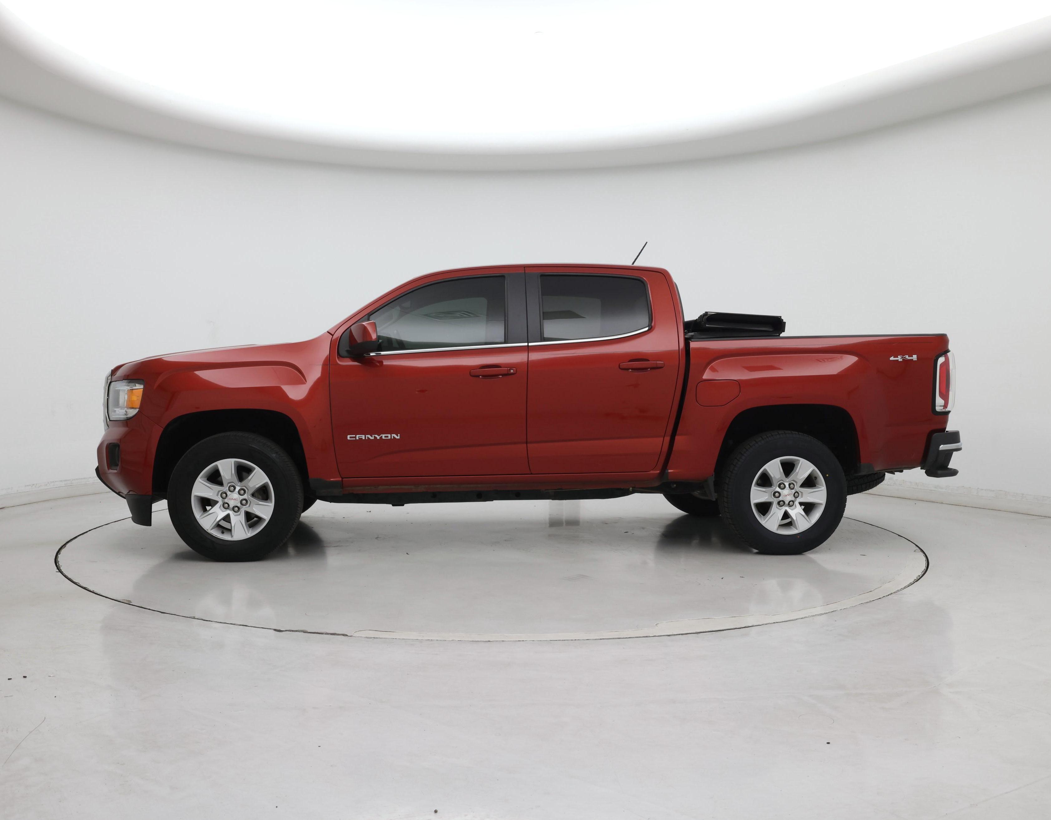 Thumbnail: 2016 GMC Canyon - 3