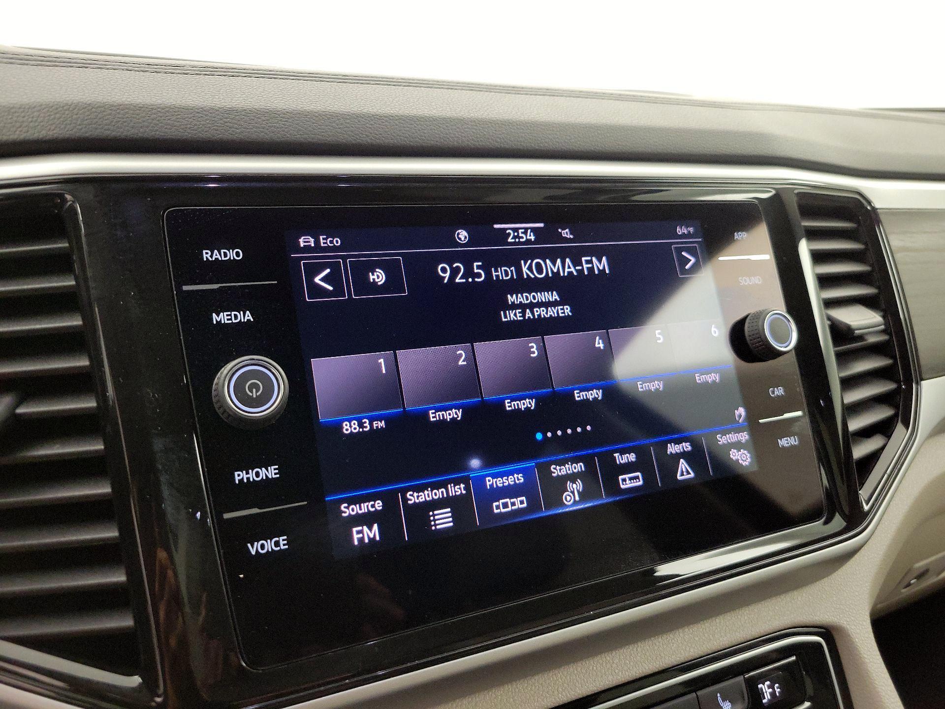 Thumbnail: 2022 Volkswagen Atlas - 15