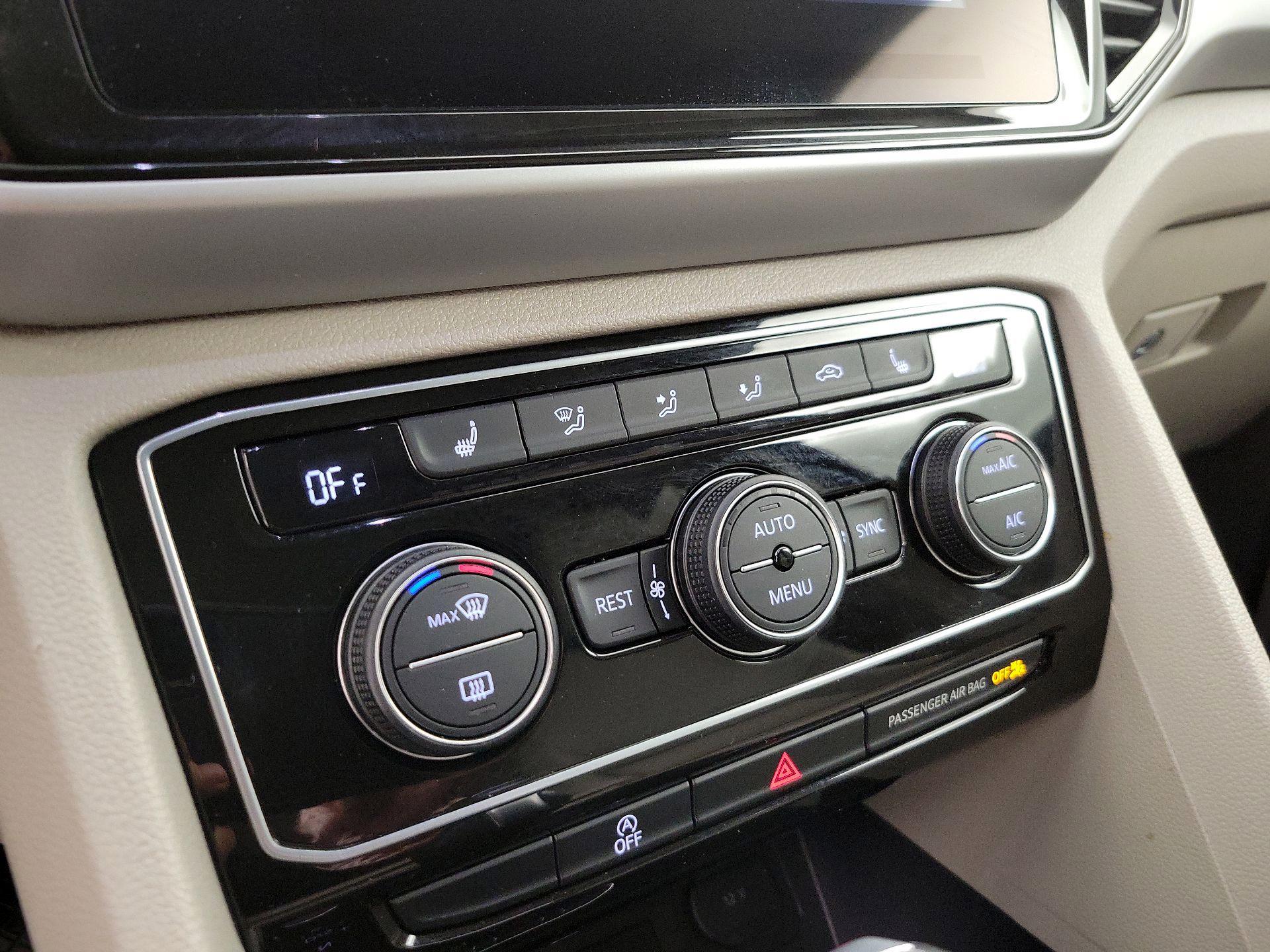 Thumbnail: 2022 Volkswagen Atlas - 16