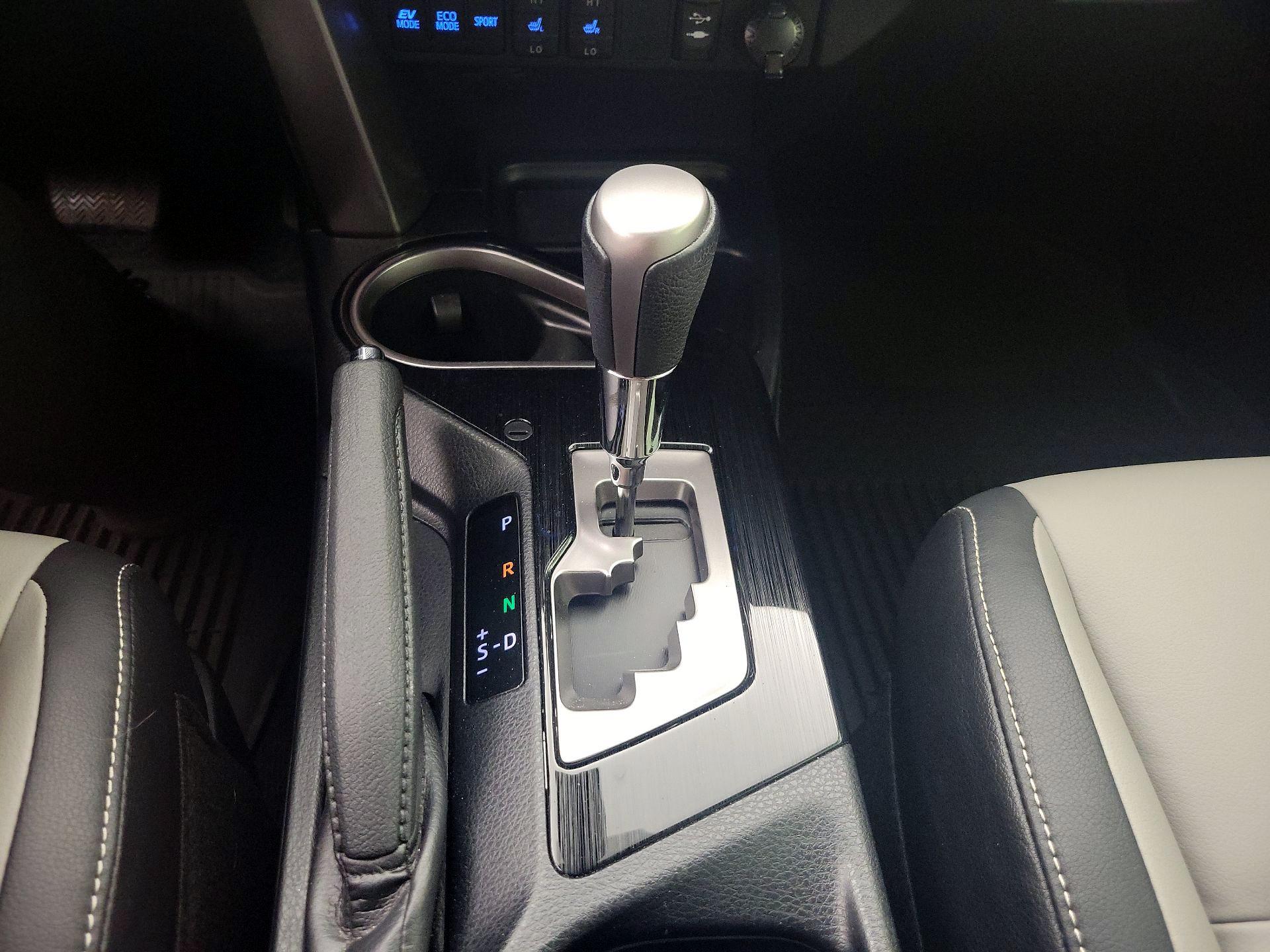 Thumbnail: 2016 Toyota RAV4 - 17