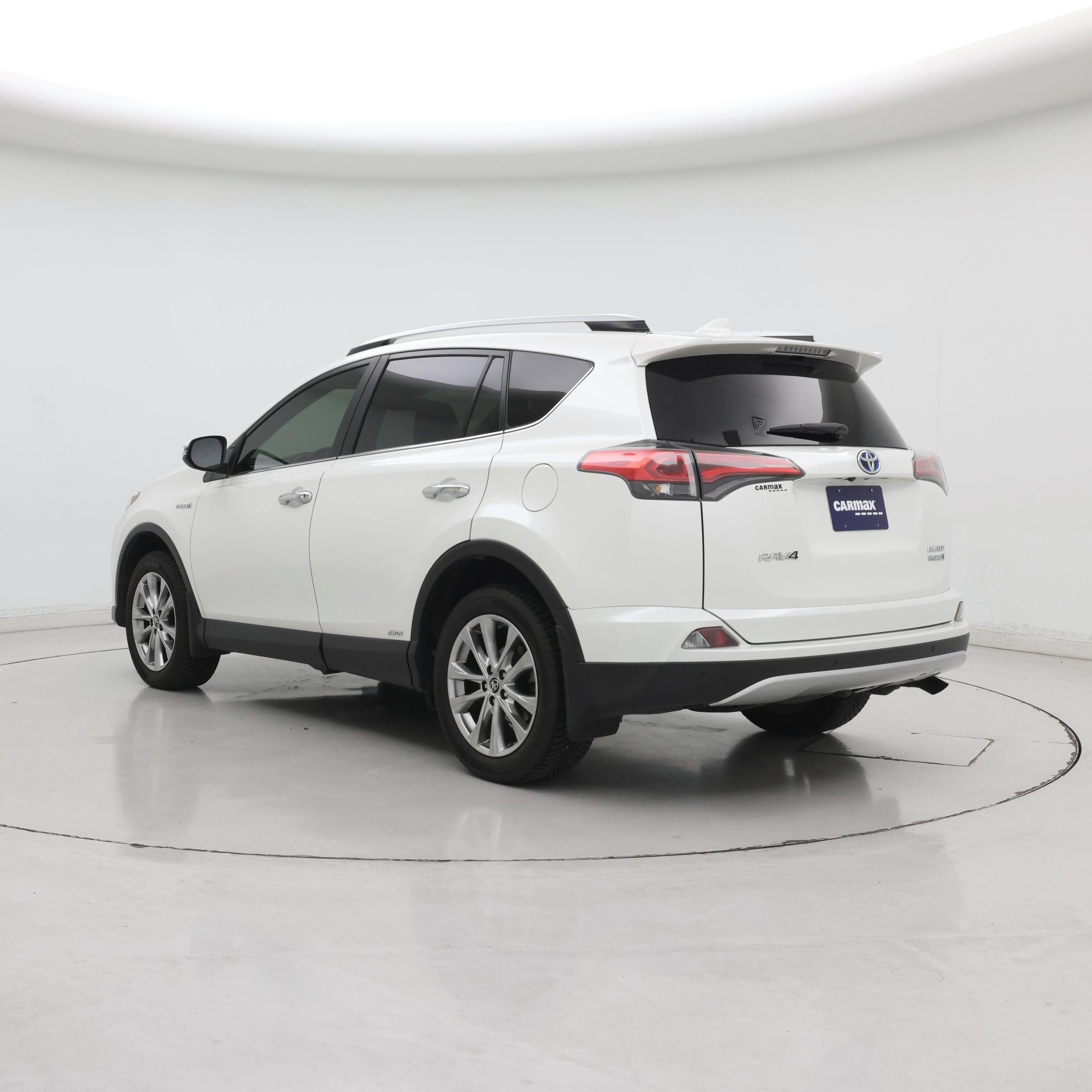 Thumbnail: 2016 Toyota RAV4 - 2