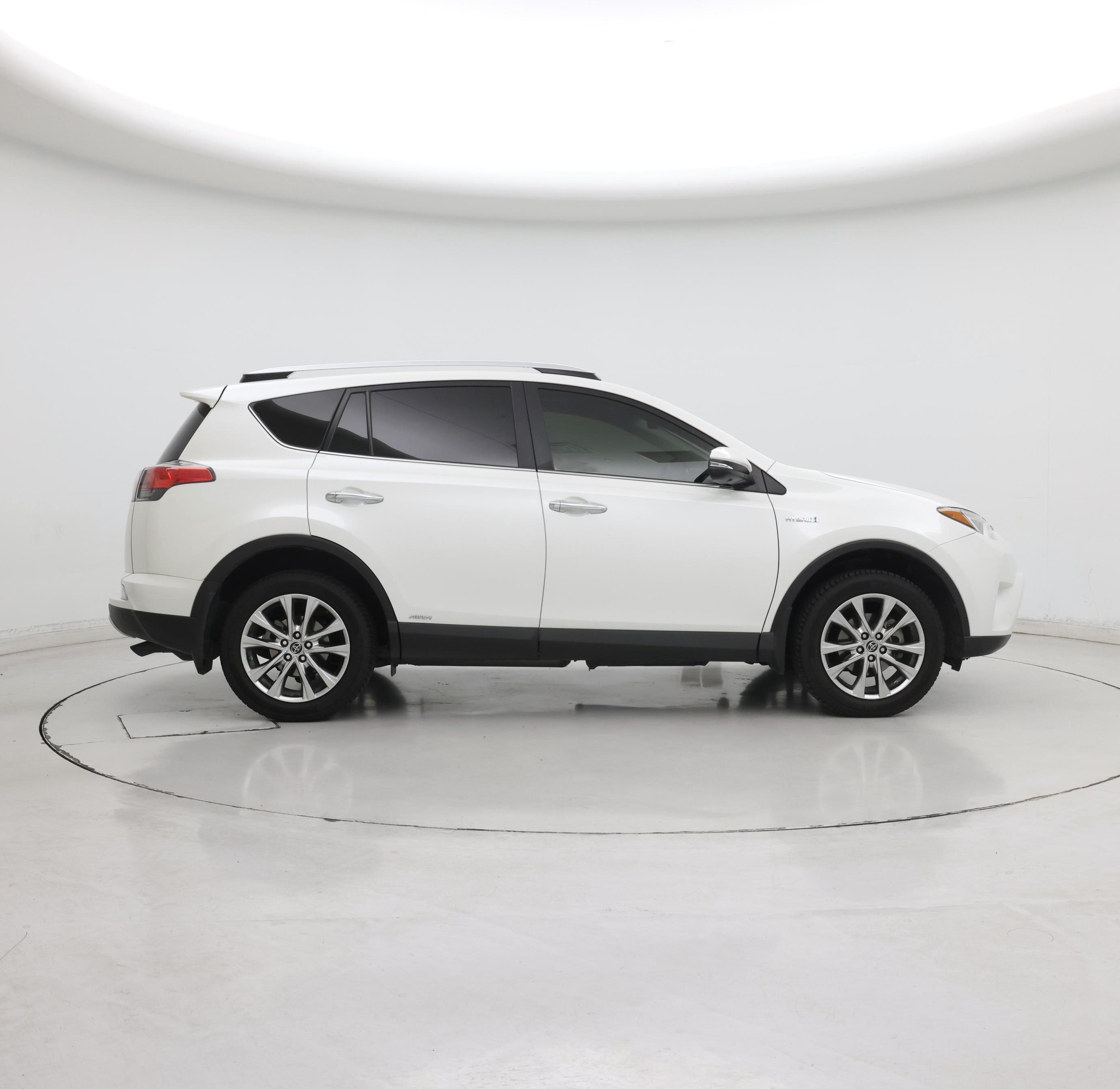 Thumbnail: 2016 Toyota RAV4 - 7
