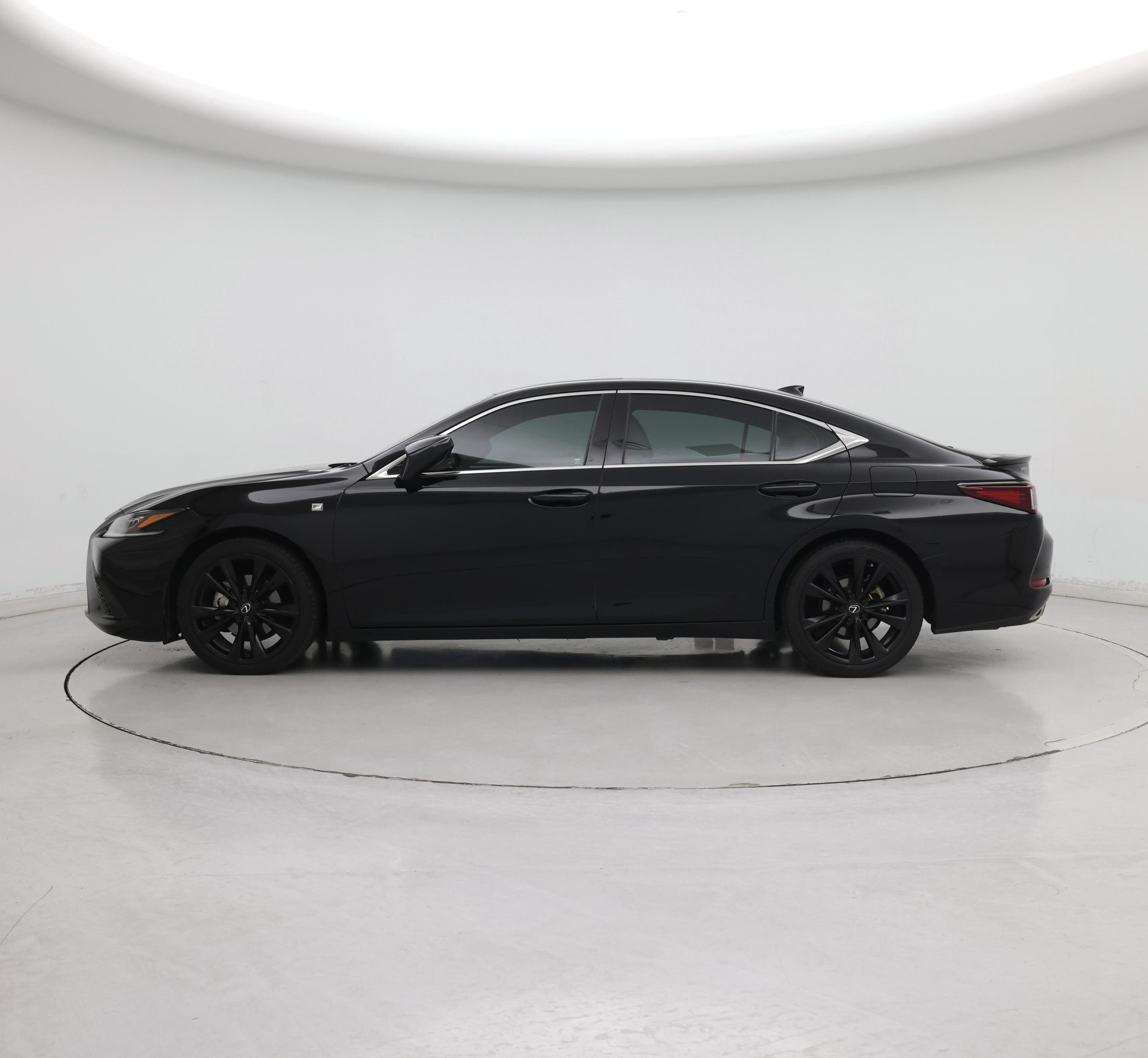 Thumbnail: 2021 Lexus ES - 3