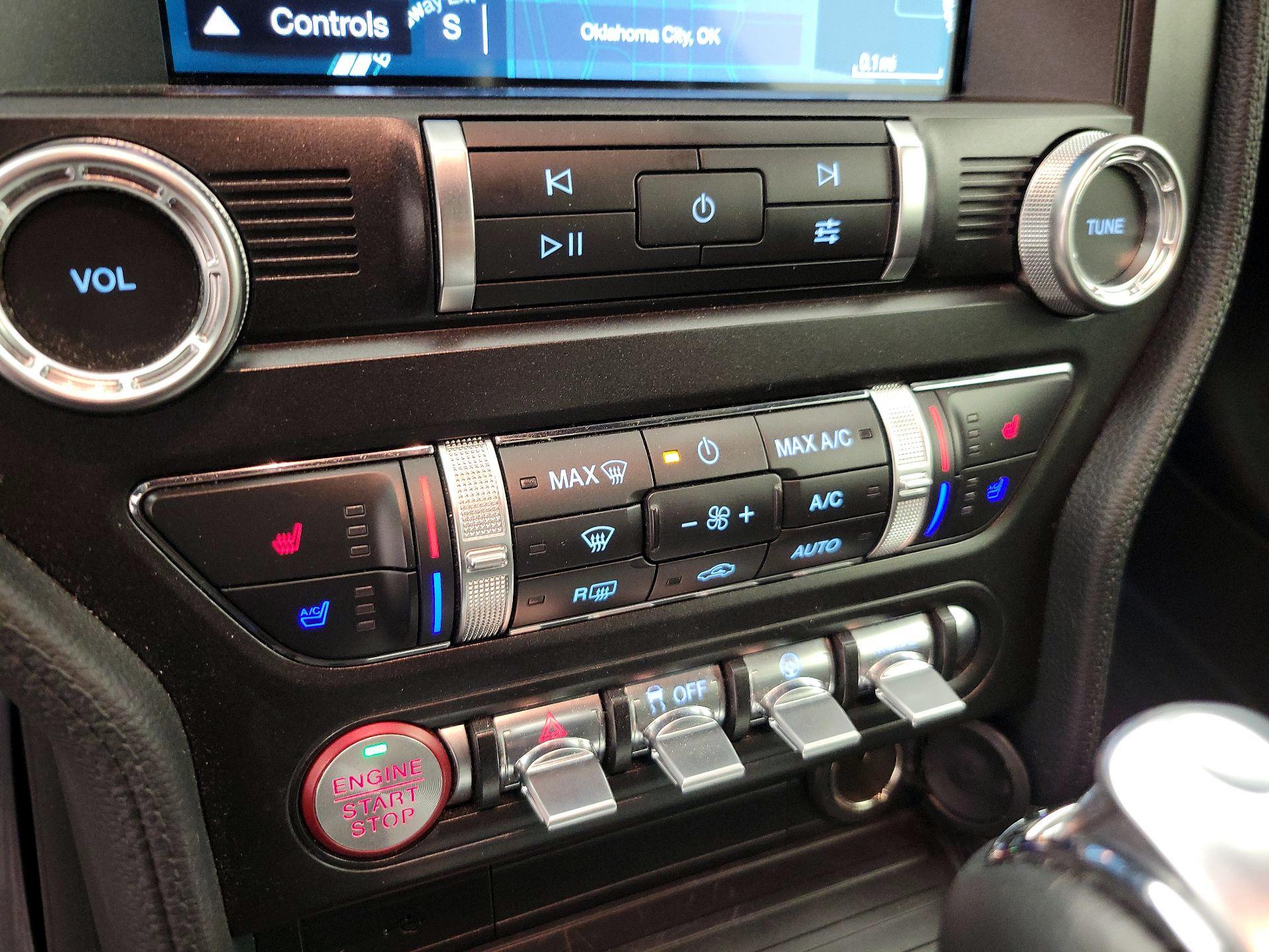 Thumbnail: 2019 Ford Mustang - 17