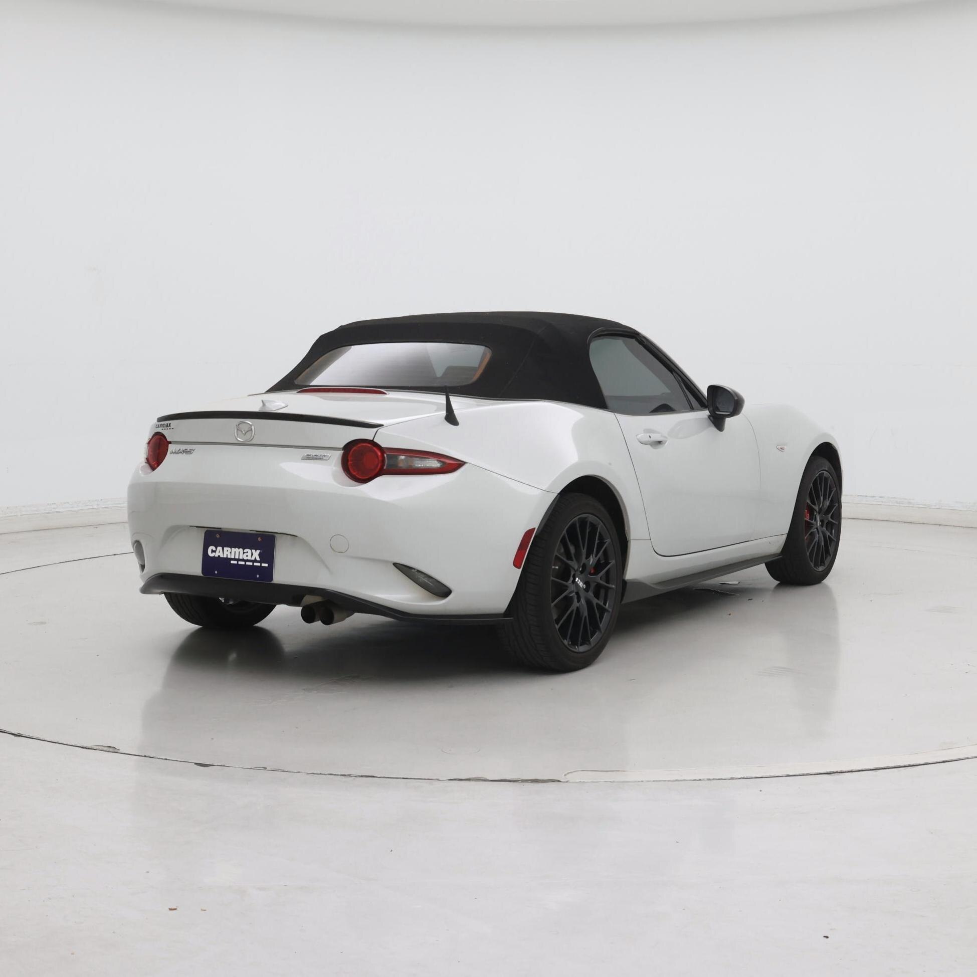 Thumbnail: 2018 Mazda MX-5 Miata - 8