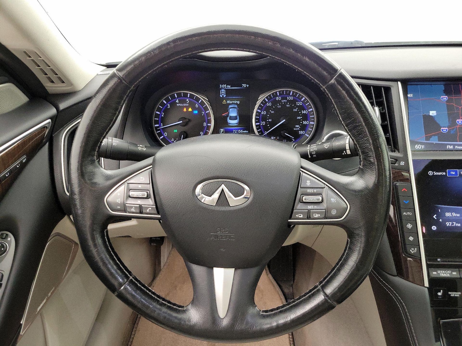 2017 INFINITI Q50 Premium - Photo 11