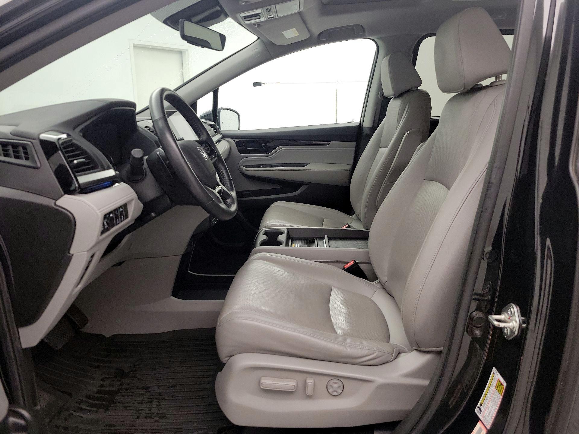 Thumbnail: 2018 Honda Odyssey - 11