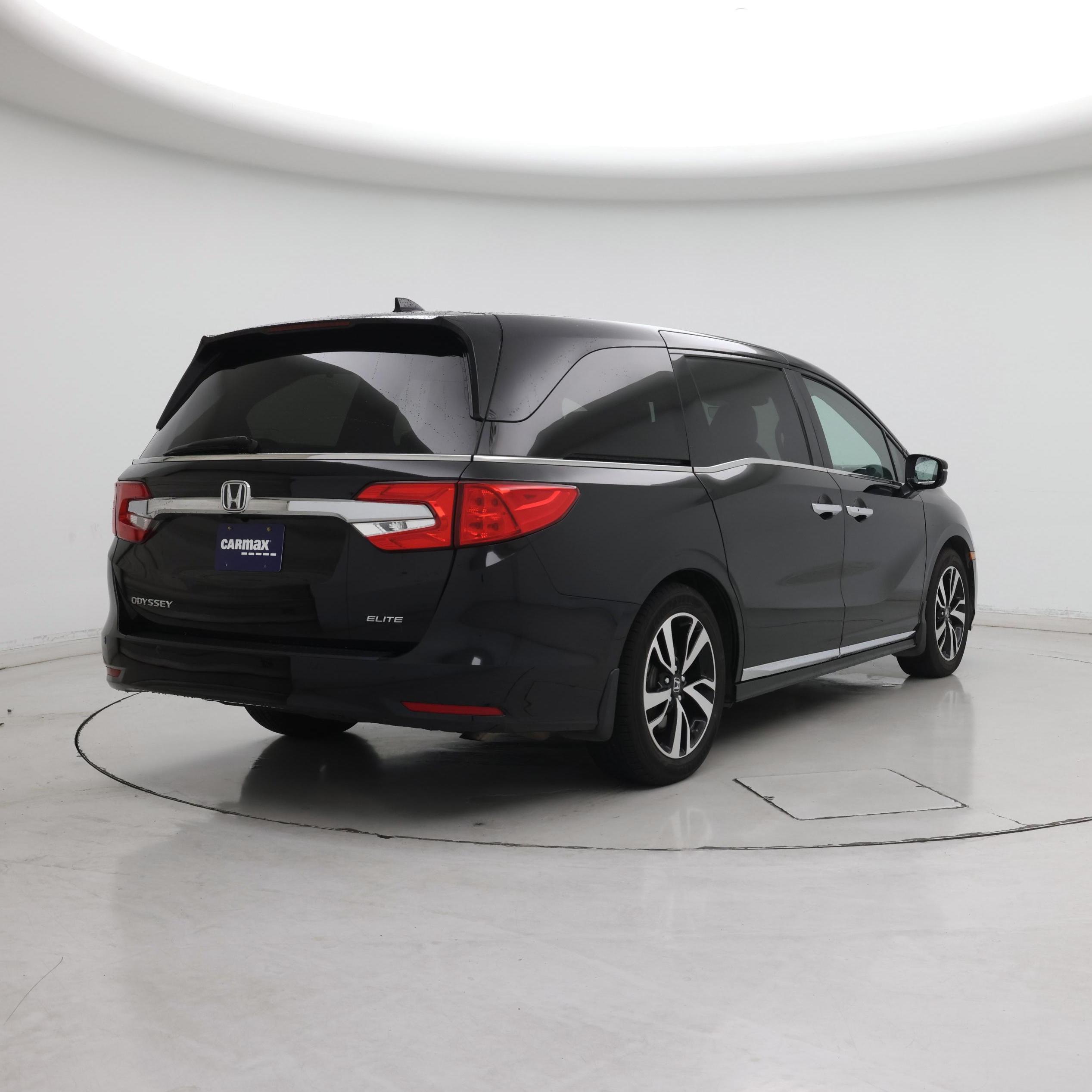 Thumbnail: 2018 Honda Odyssey - 8