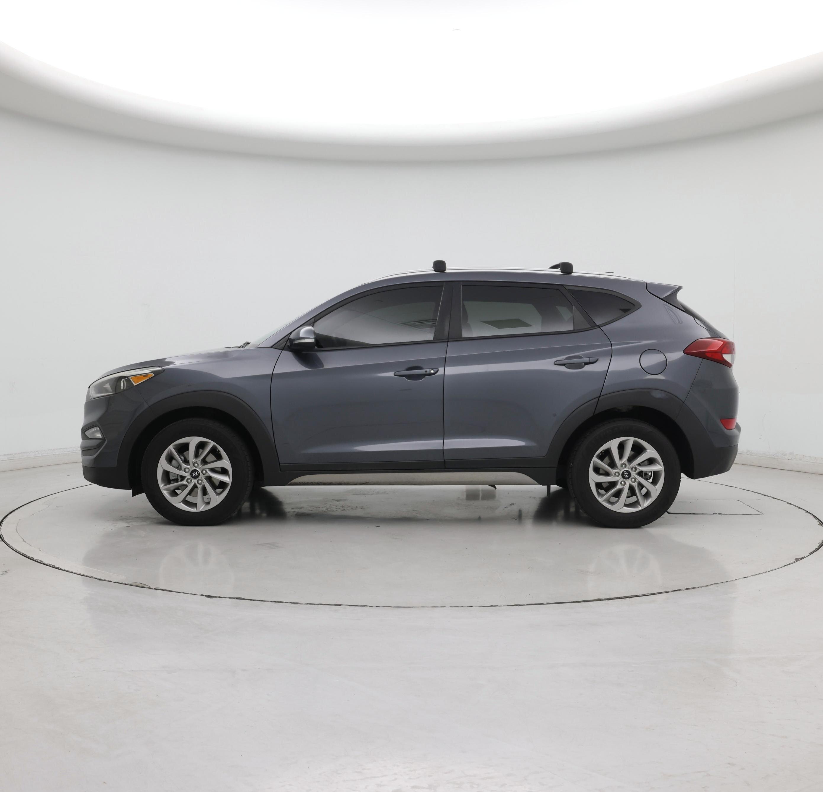 Thumbnail: 2018 Hyundai Tucson - 3