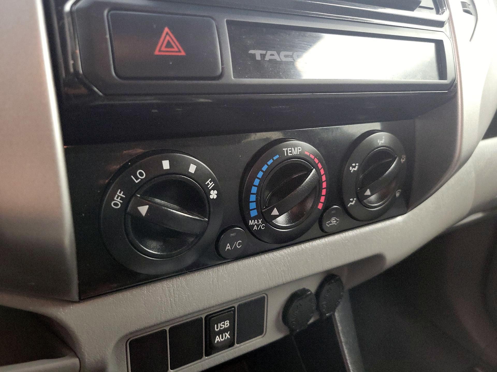 Thumbnail: 2015 Toyota Tacoma - 16