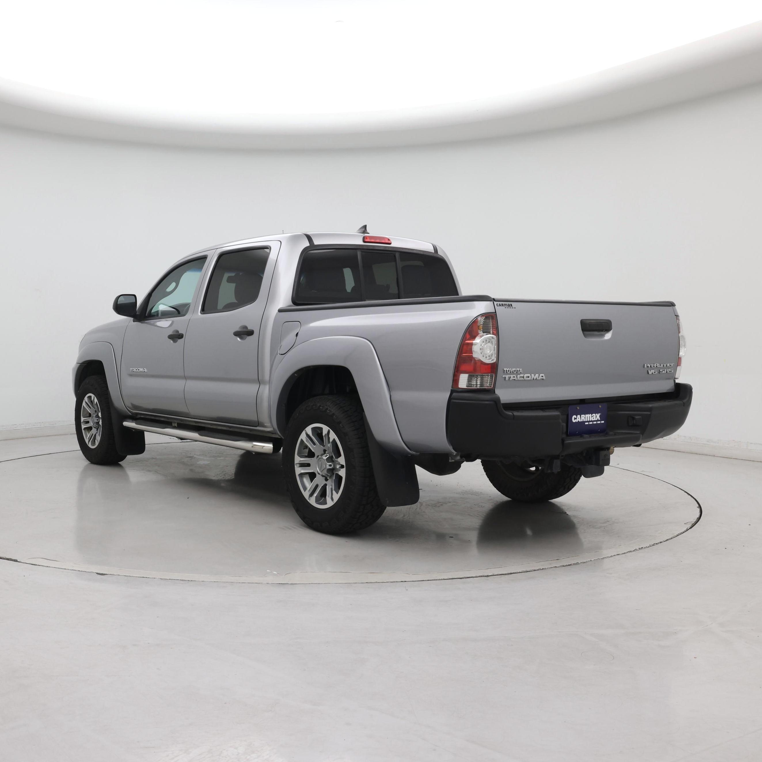 Thumbnail: 2015 Toyota Tacoma - 2