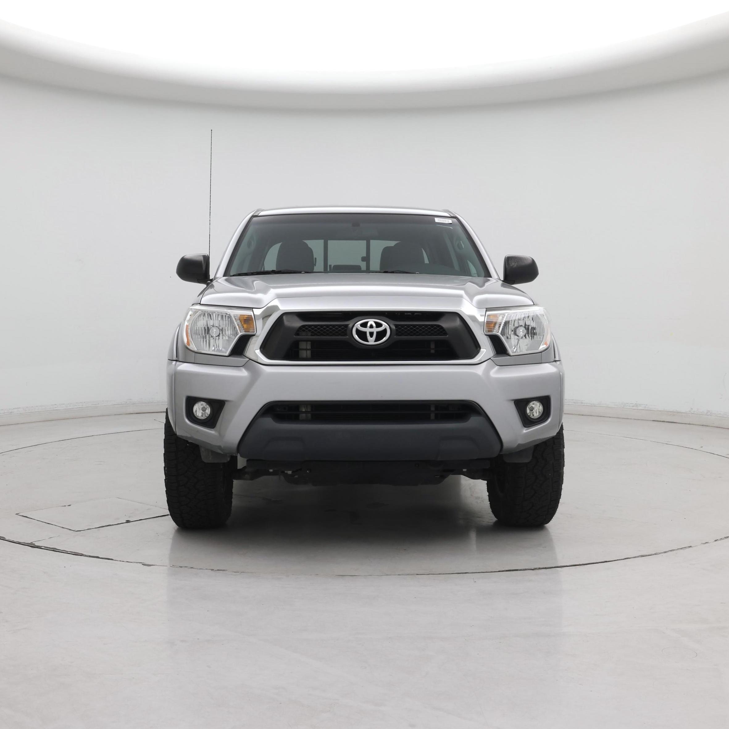 Thumbnail: 2015 Toyota Tacoma - 5