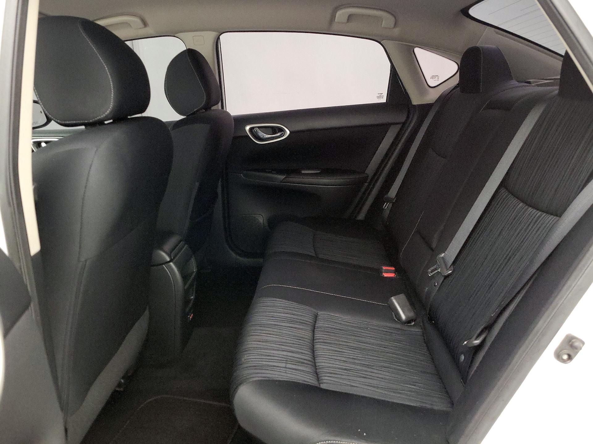 Thumbnail: 2019 Nissan Sentra - 19