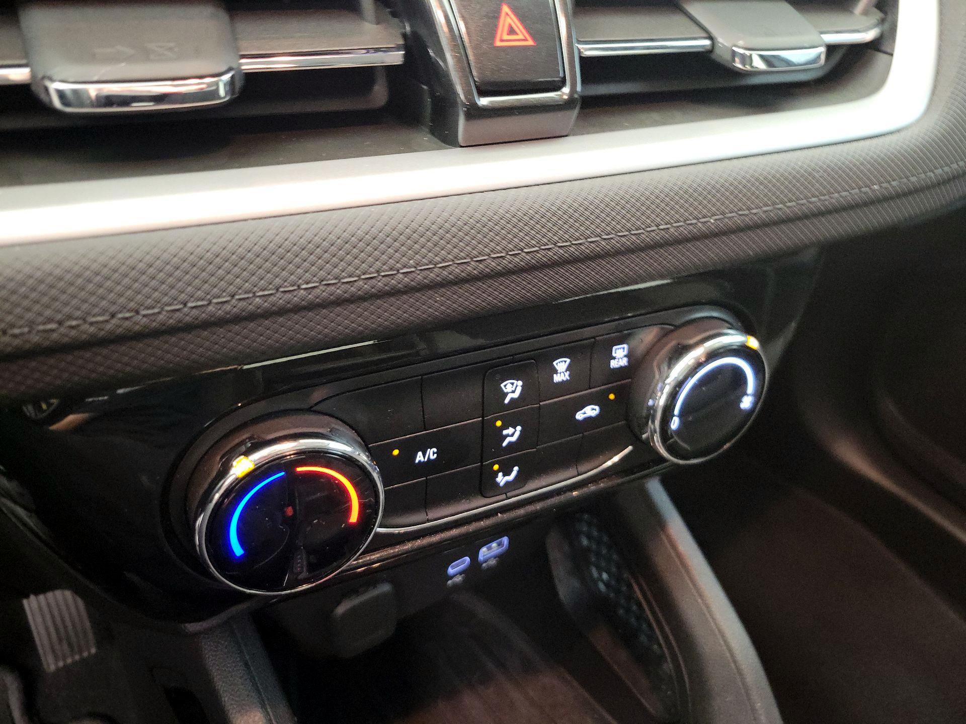 Thumbnail: 2025 Chevrolet TrailBlazer - 16