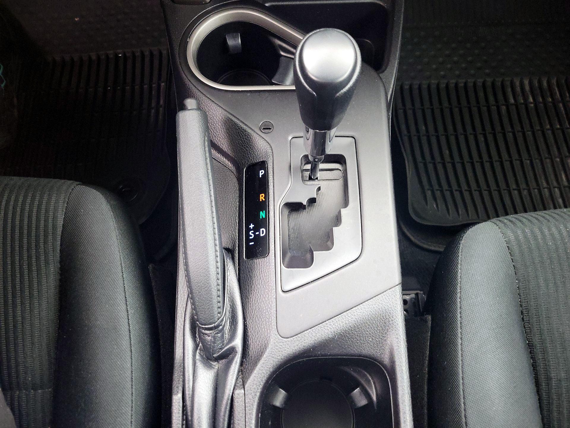 Thumbnail: 2018 Toyota RAV4 - 17