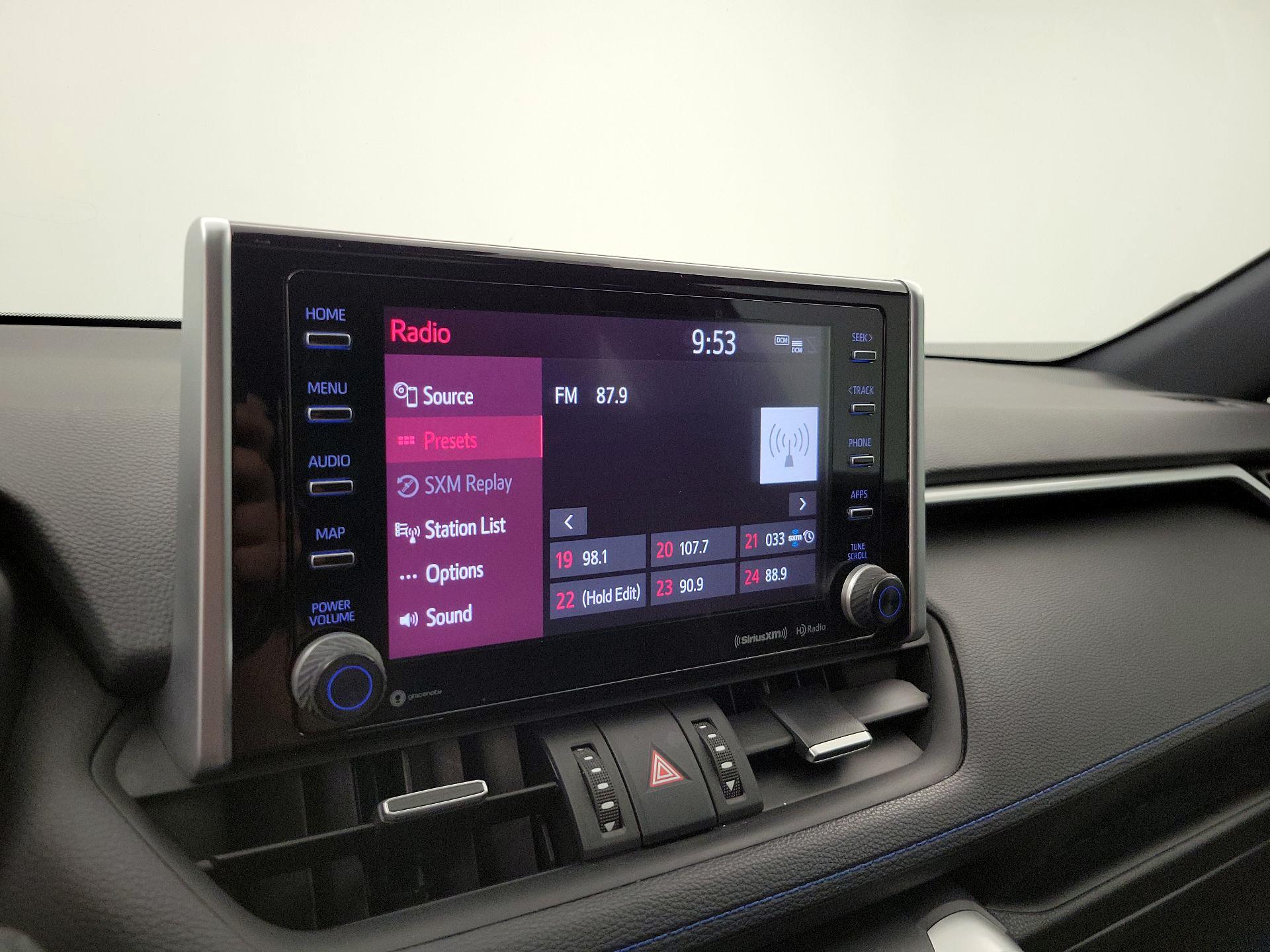 Thumbnail: 2021 Toyota RAV4 - 15
