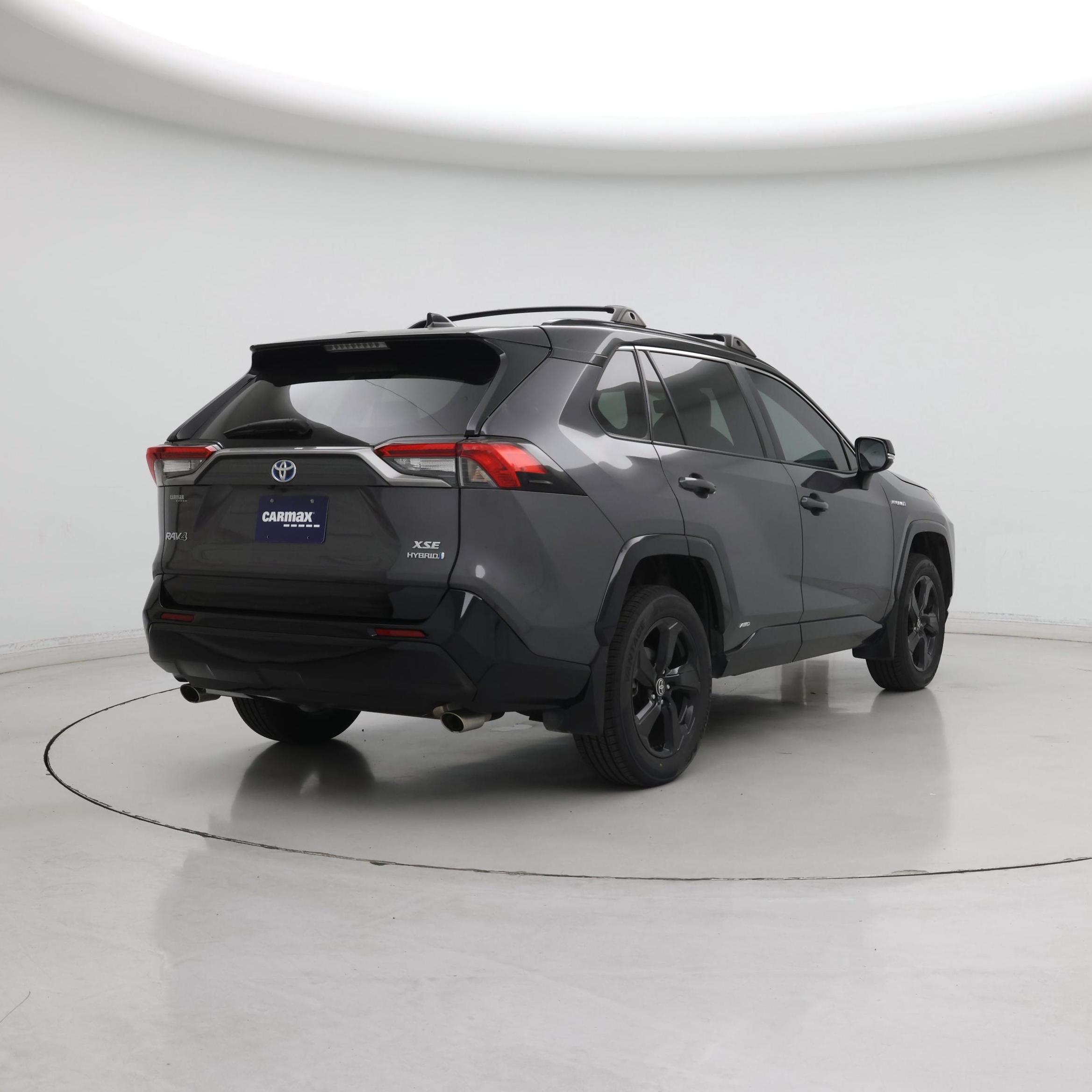Thumbnail: 2021 Toyota RAV4 - 8