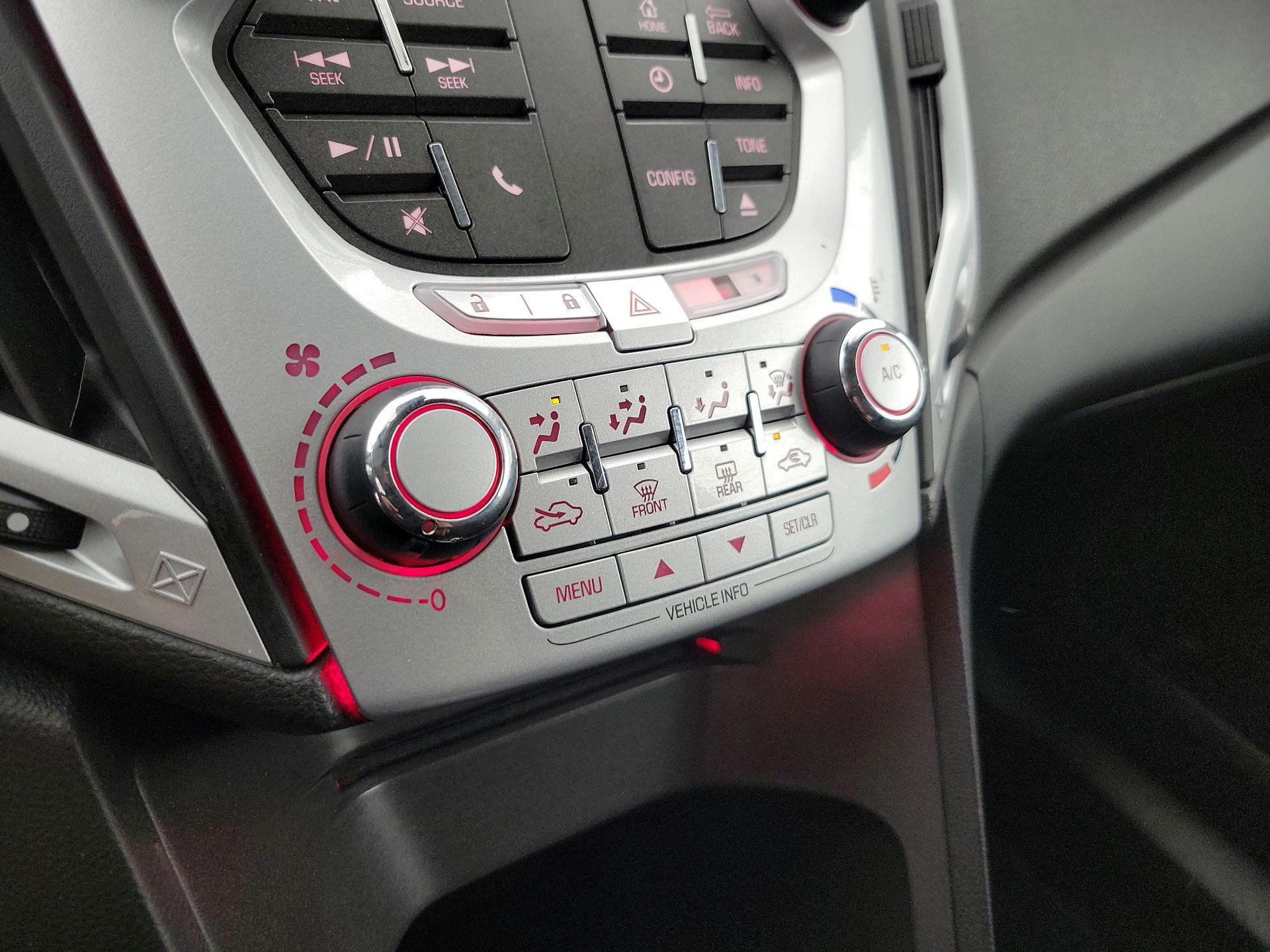 Thumbnail: 2015 GMC Terrain - 15