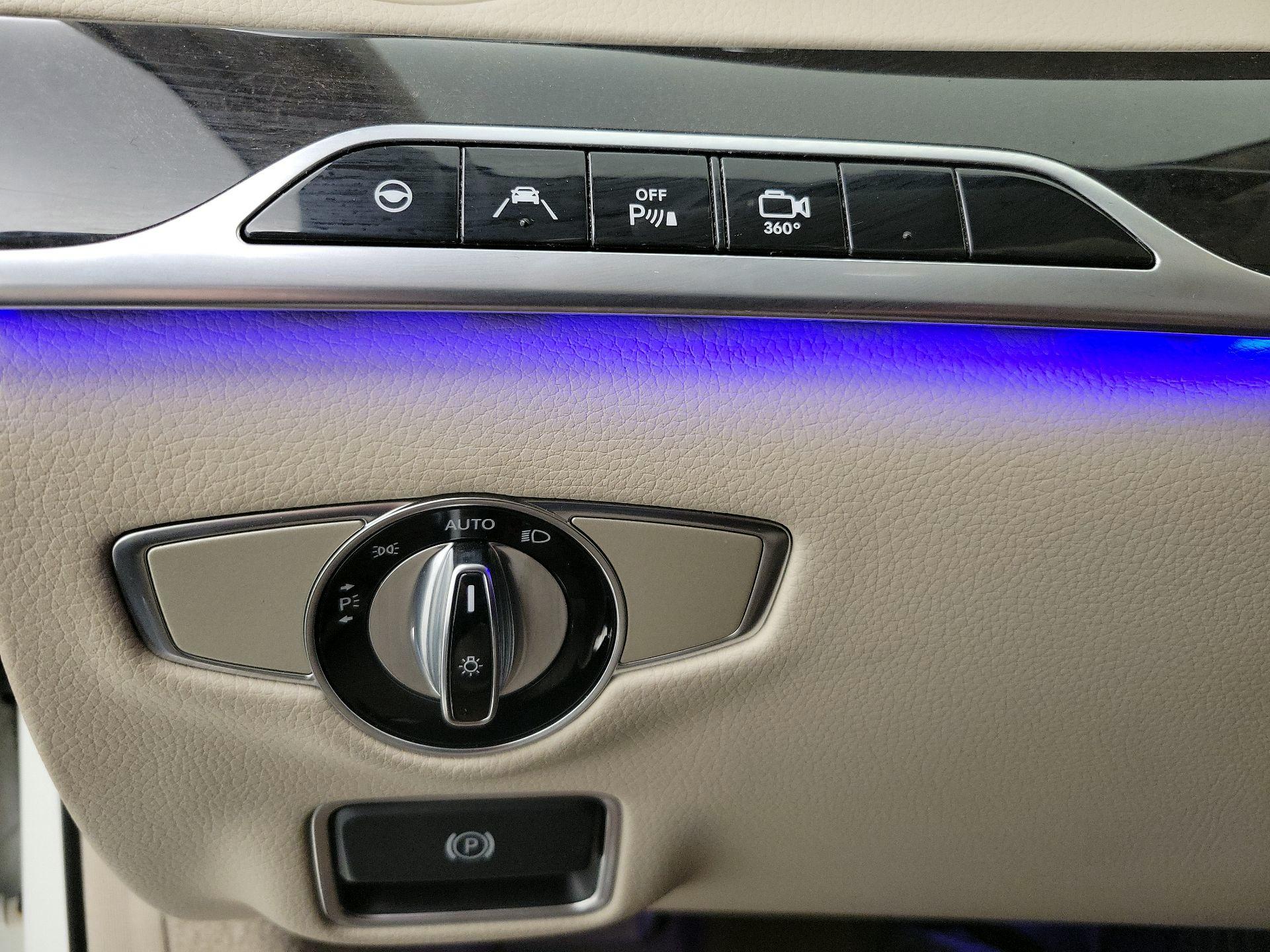 Thumbnail: 2016 Mercedes-Benz S-Class - 13