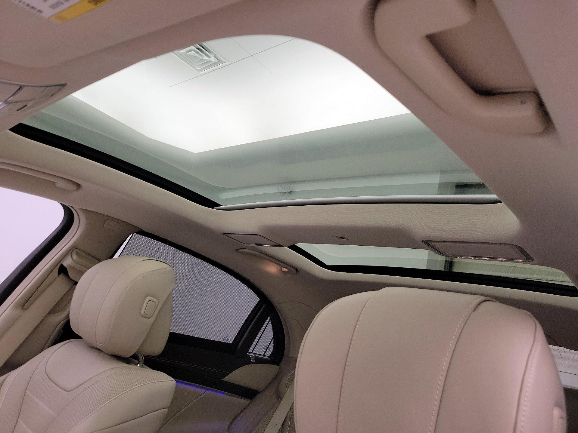 Thumbnail: 2016 Mercedes-Benz S-Class - 20