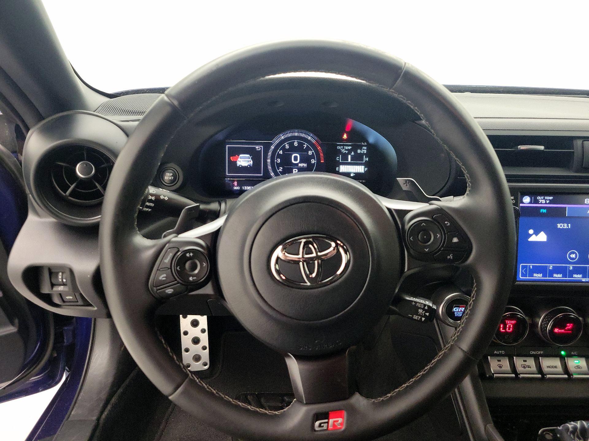 Thumbnail: 2023 Toyota GR86 - 10