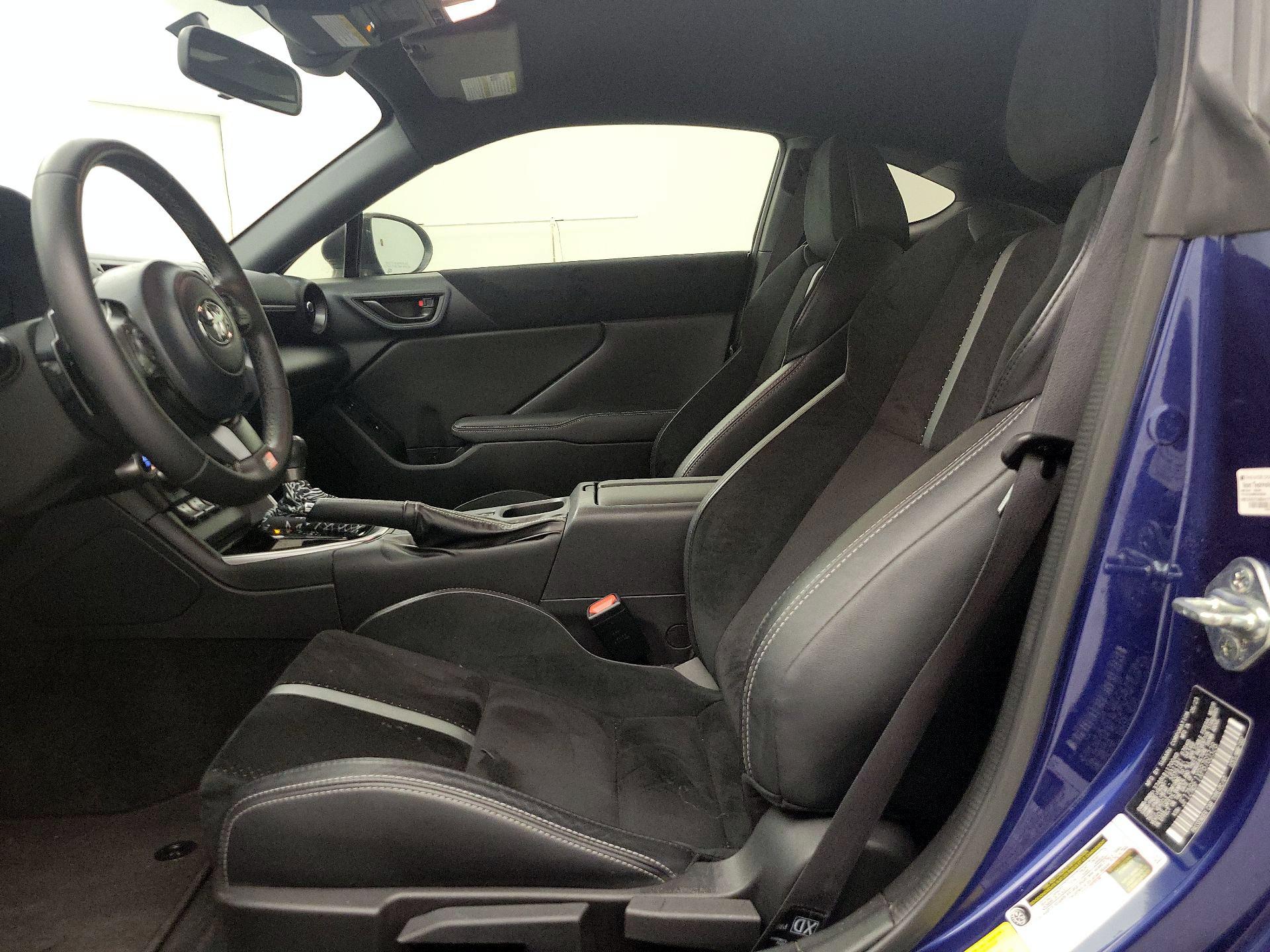 Thumbnail: 2023 Toyota GR86 - 11