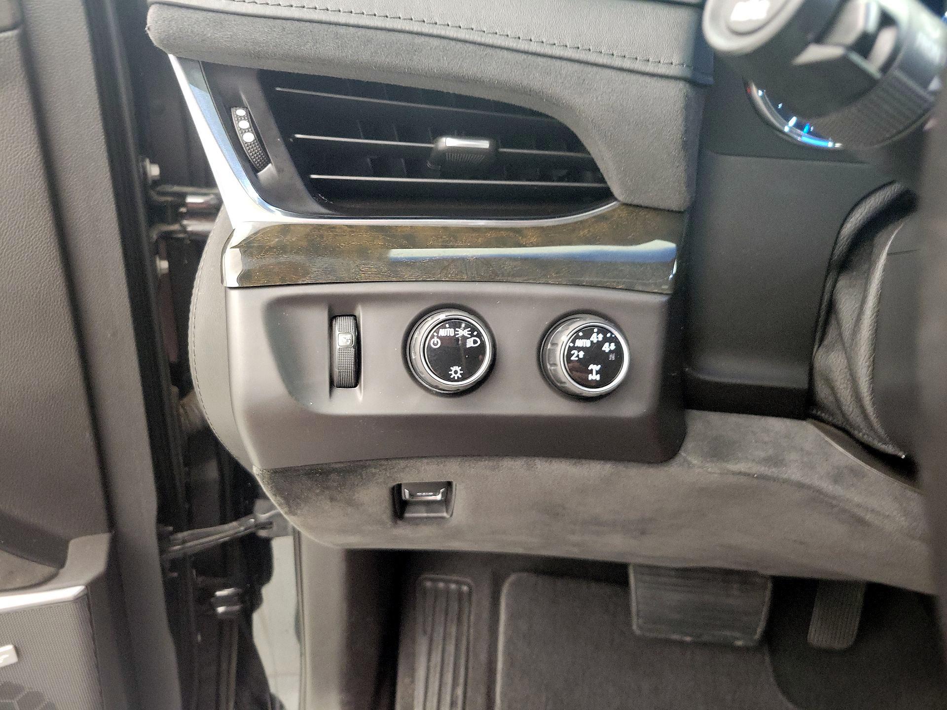 Thumbnail: 2016 Cadillac Escalade - 13