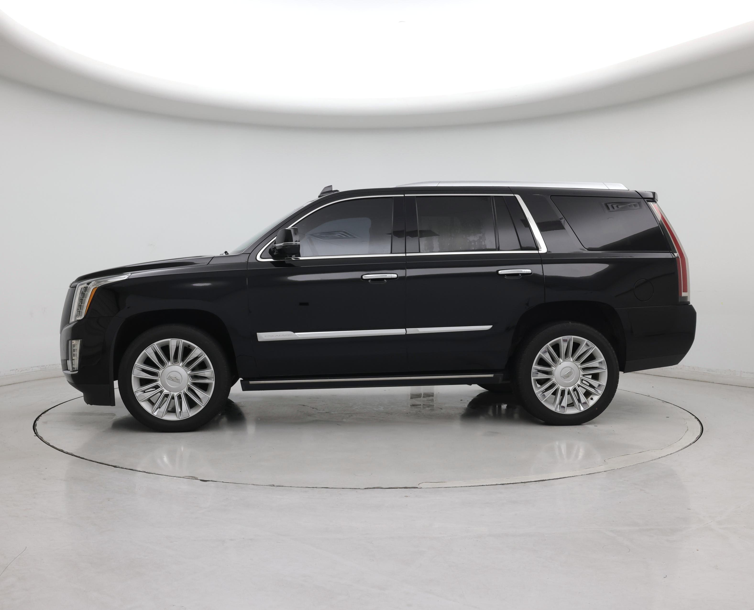 Thumbnail: 2016 Cadillac Escalade - 3