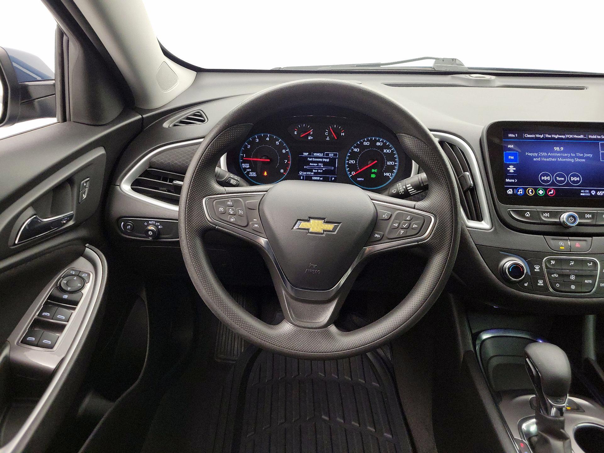 Thumbnail: 2024 Chevrolet Malibu - 10