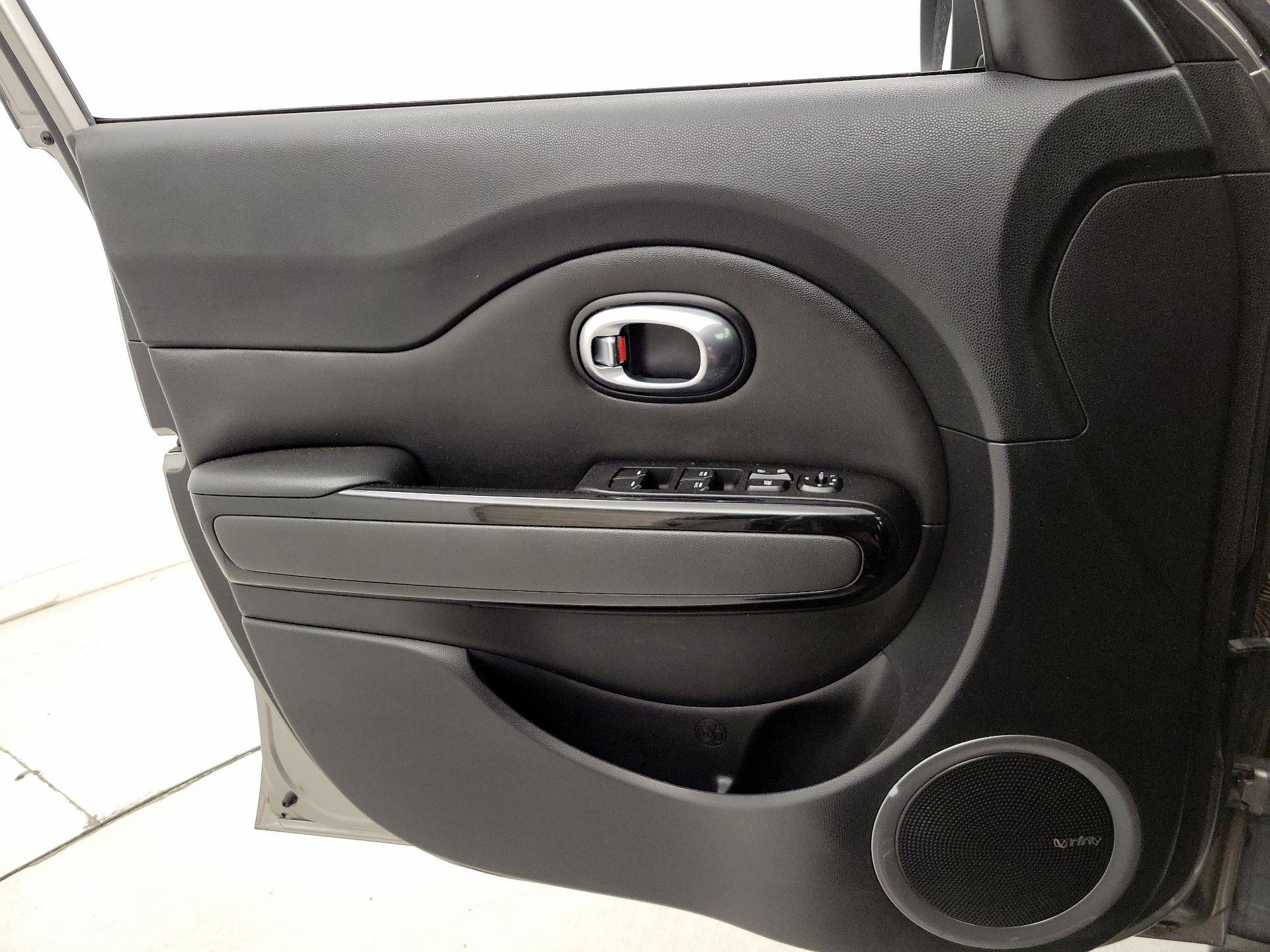 Thumbnail: 2014 Kia Soul - 12