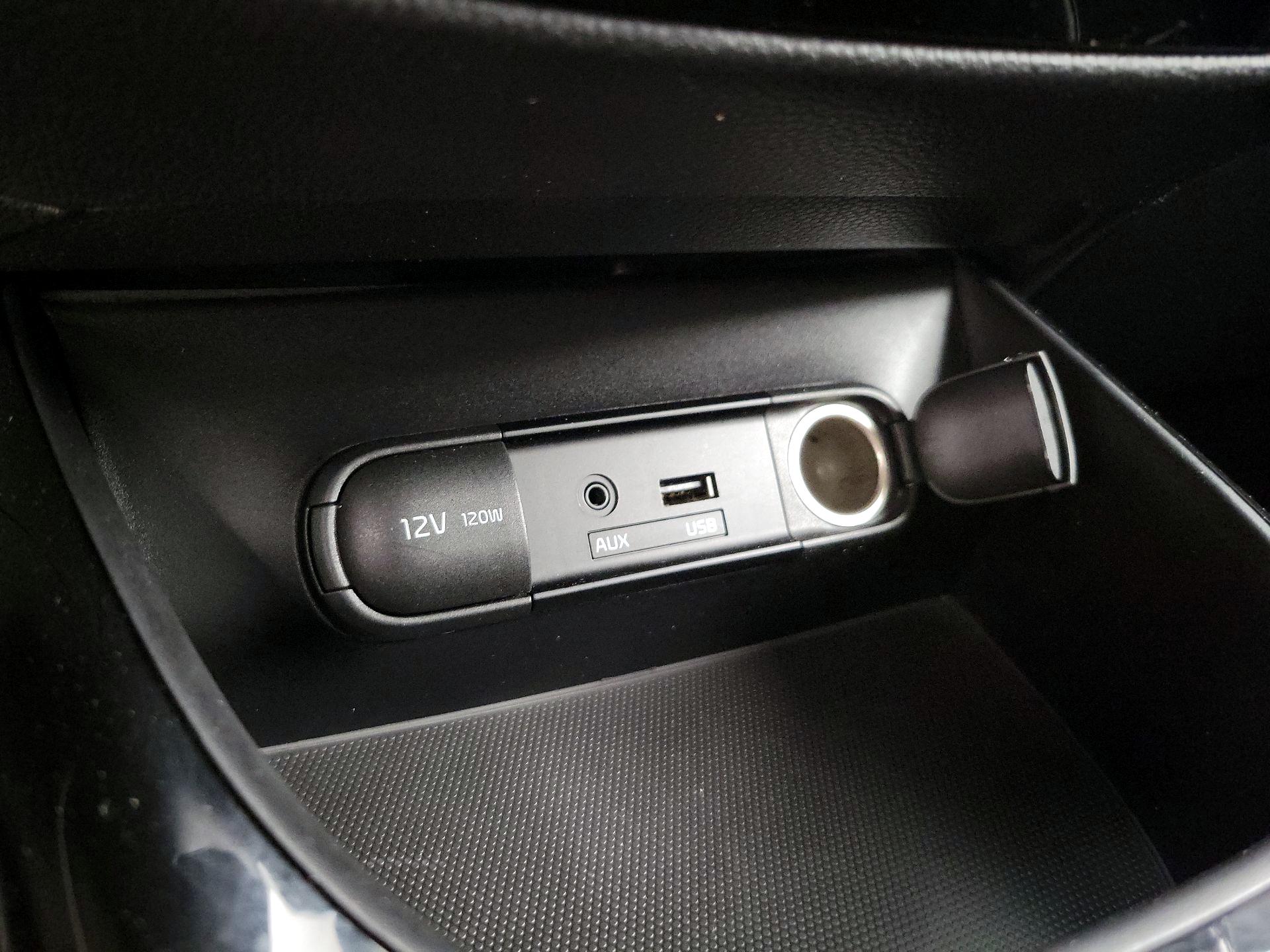 Thumbnail: 2014 Kia Soul - 18