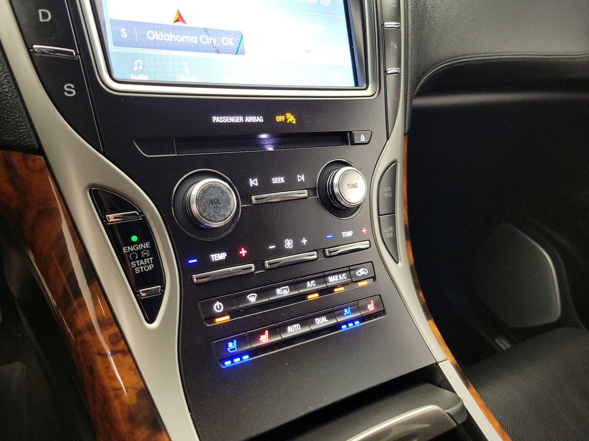 Thumbnail: 2019 Lincoln Nautilus - 16