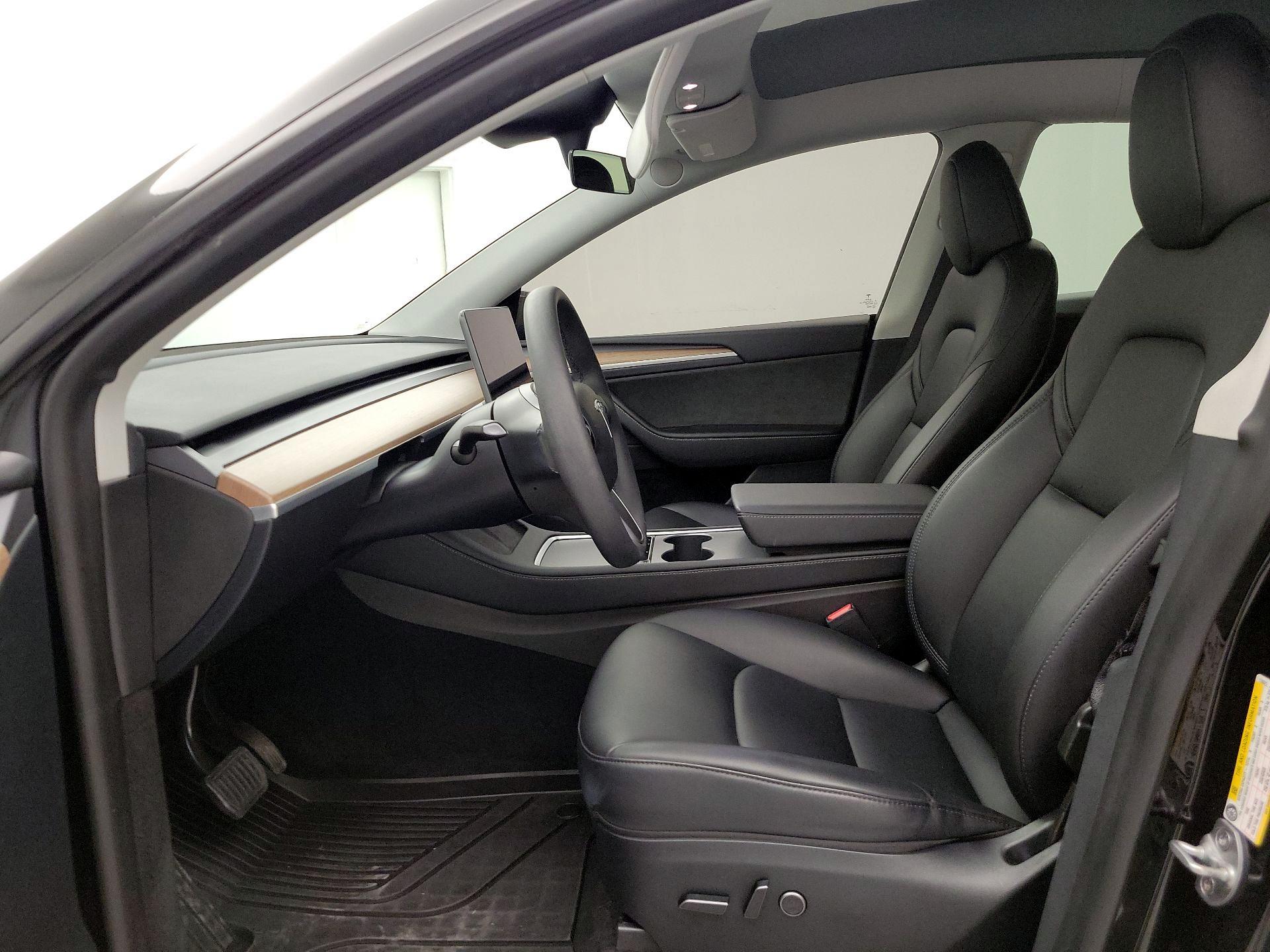 Thumbnail: 2023 Tesla Model Y - 11