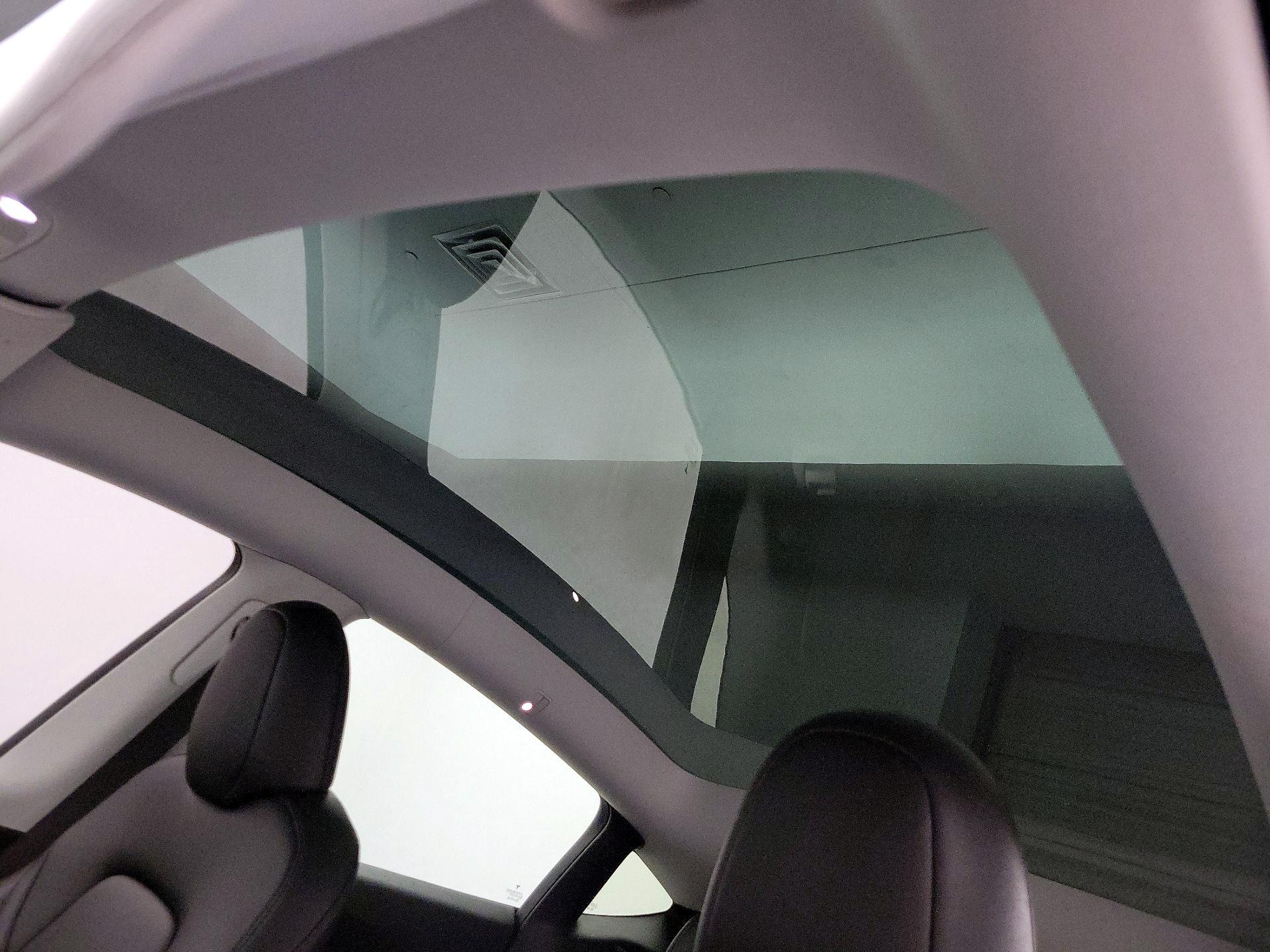 Thumbnail: 2023 Tesla Model Y - 19