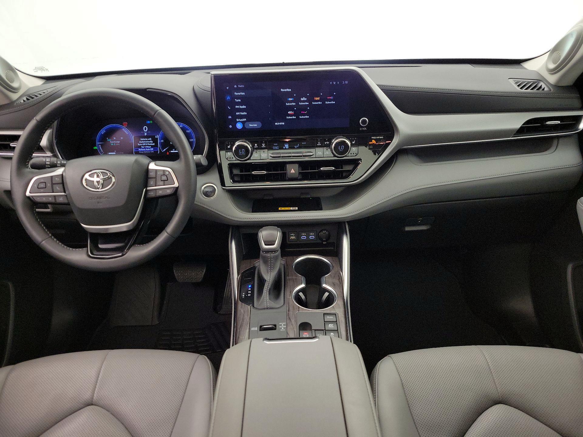 Thumbnail: 2025 Toyota Highlander - 9