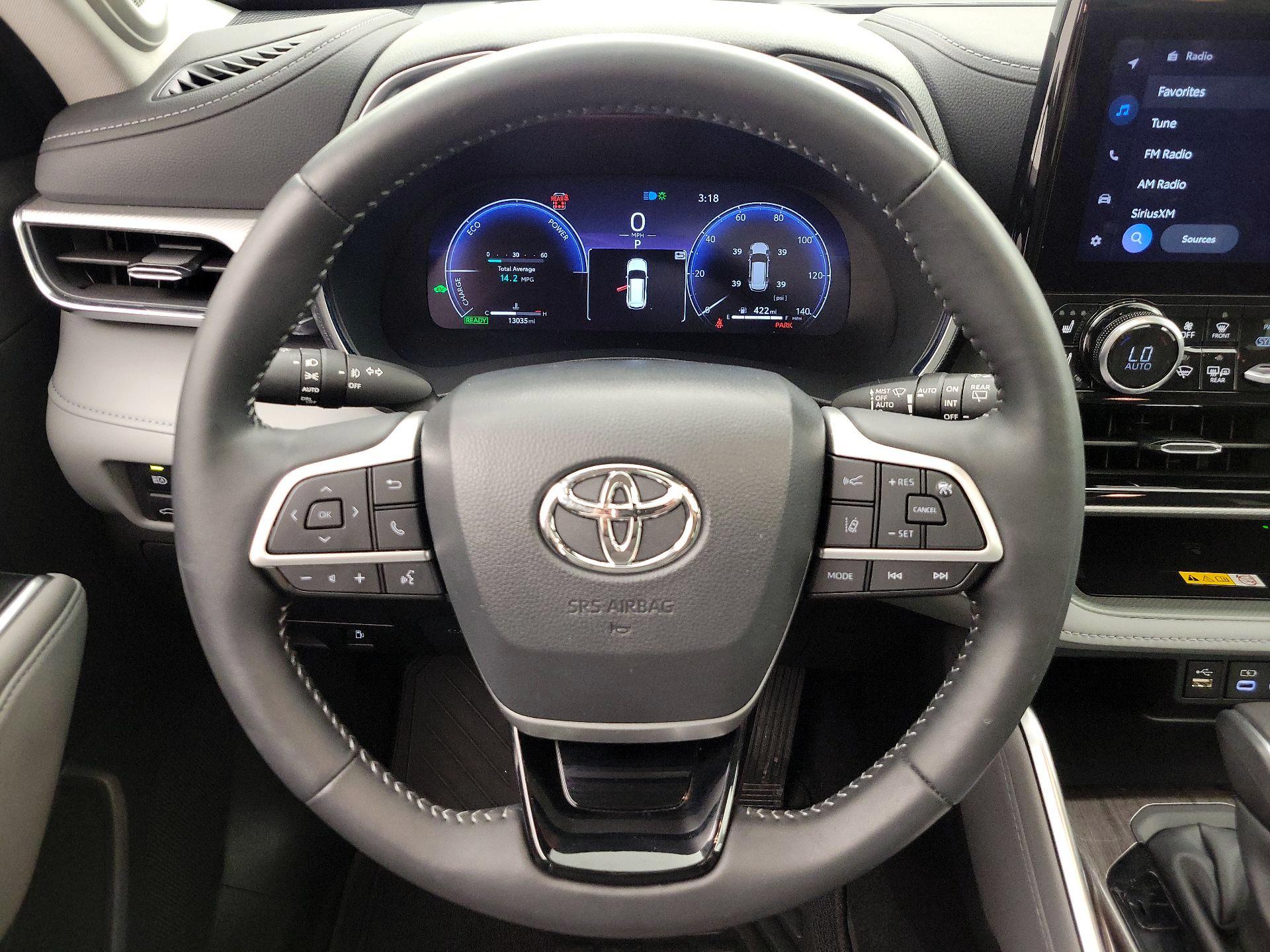 Thumbnail: 2025 Toyota Highlander - 10