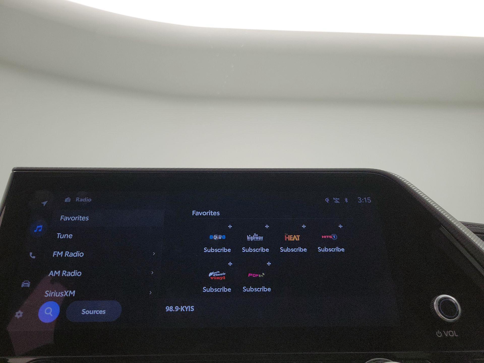 Thumbnail: 2025 Toyota Highlander - 15