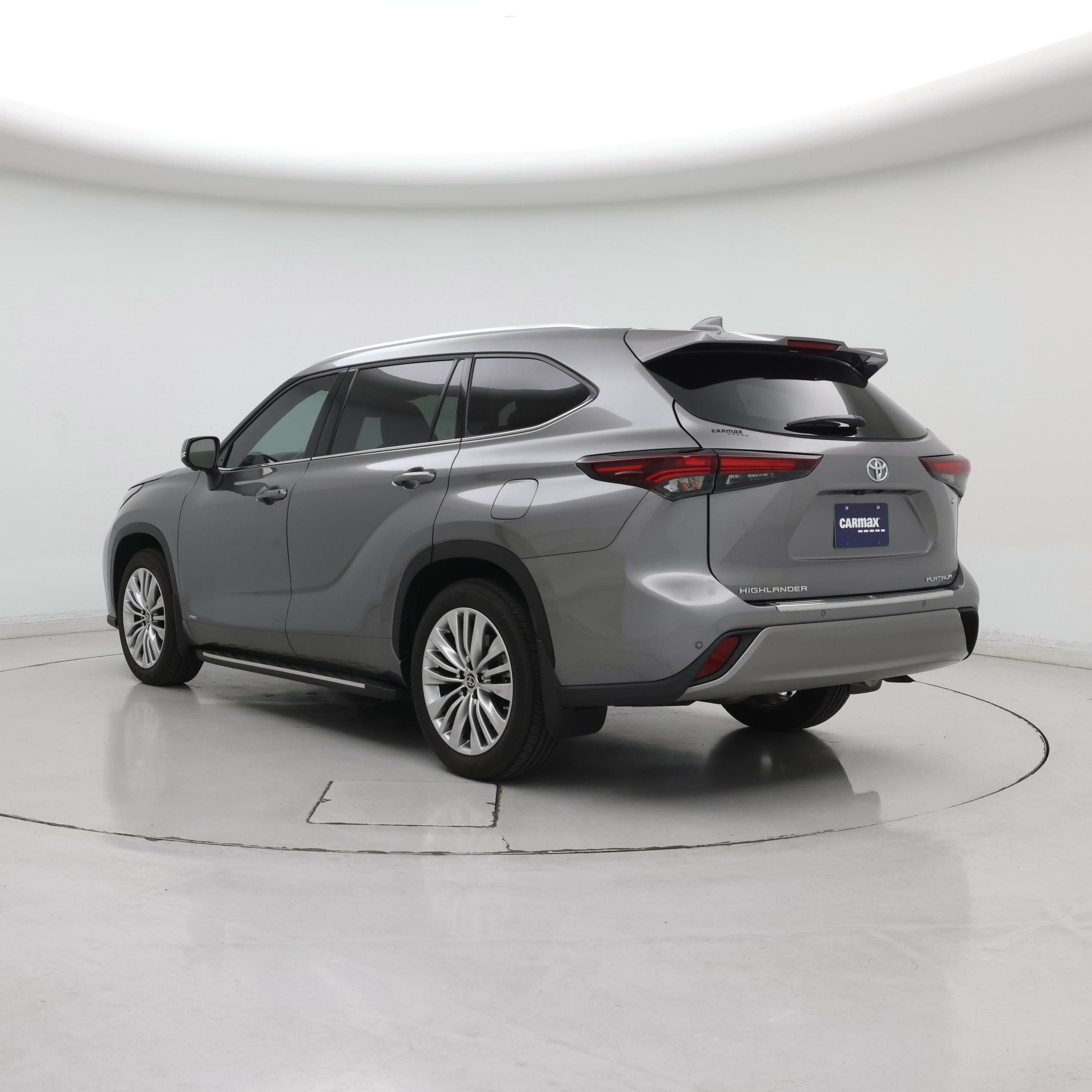 Thumbnail: 2025 Toyota Highlander - 2