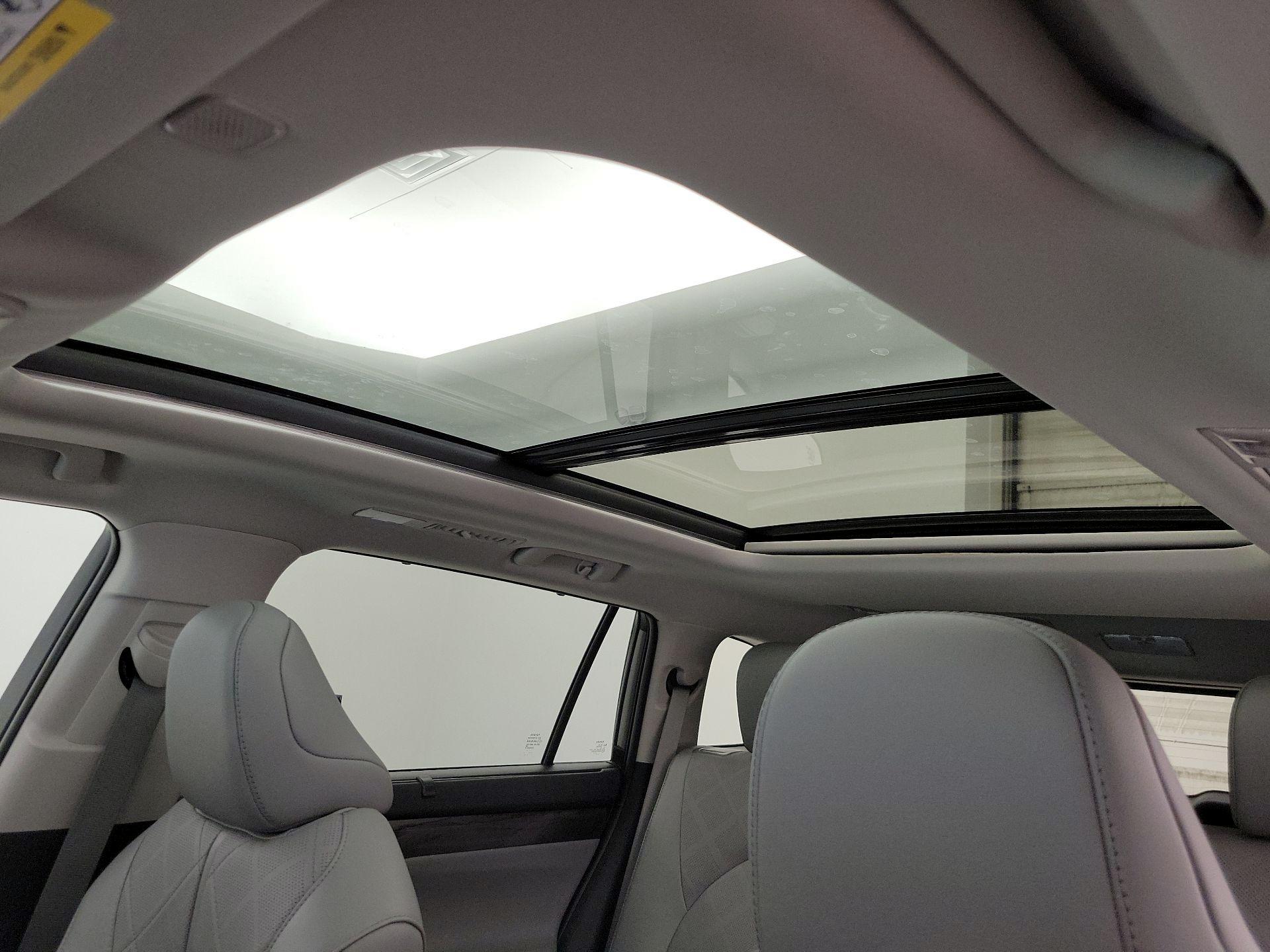 Thumbnail: 2025 Toyota Highlander - 19