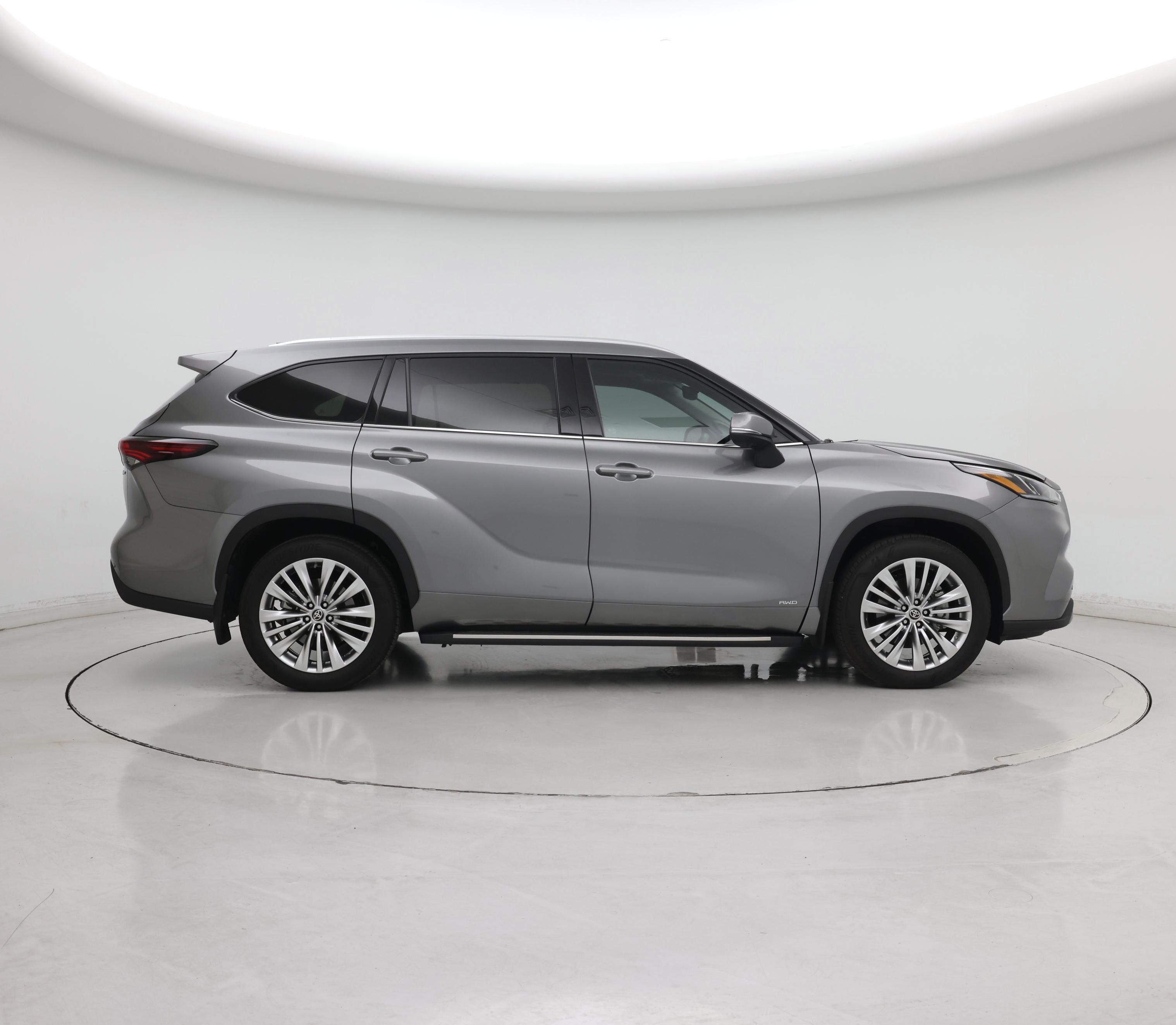 Thumbnail: 2025 Toyota Highlander - 7