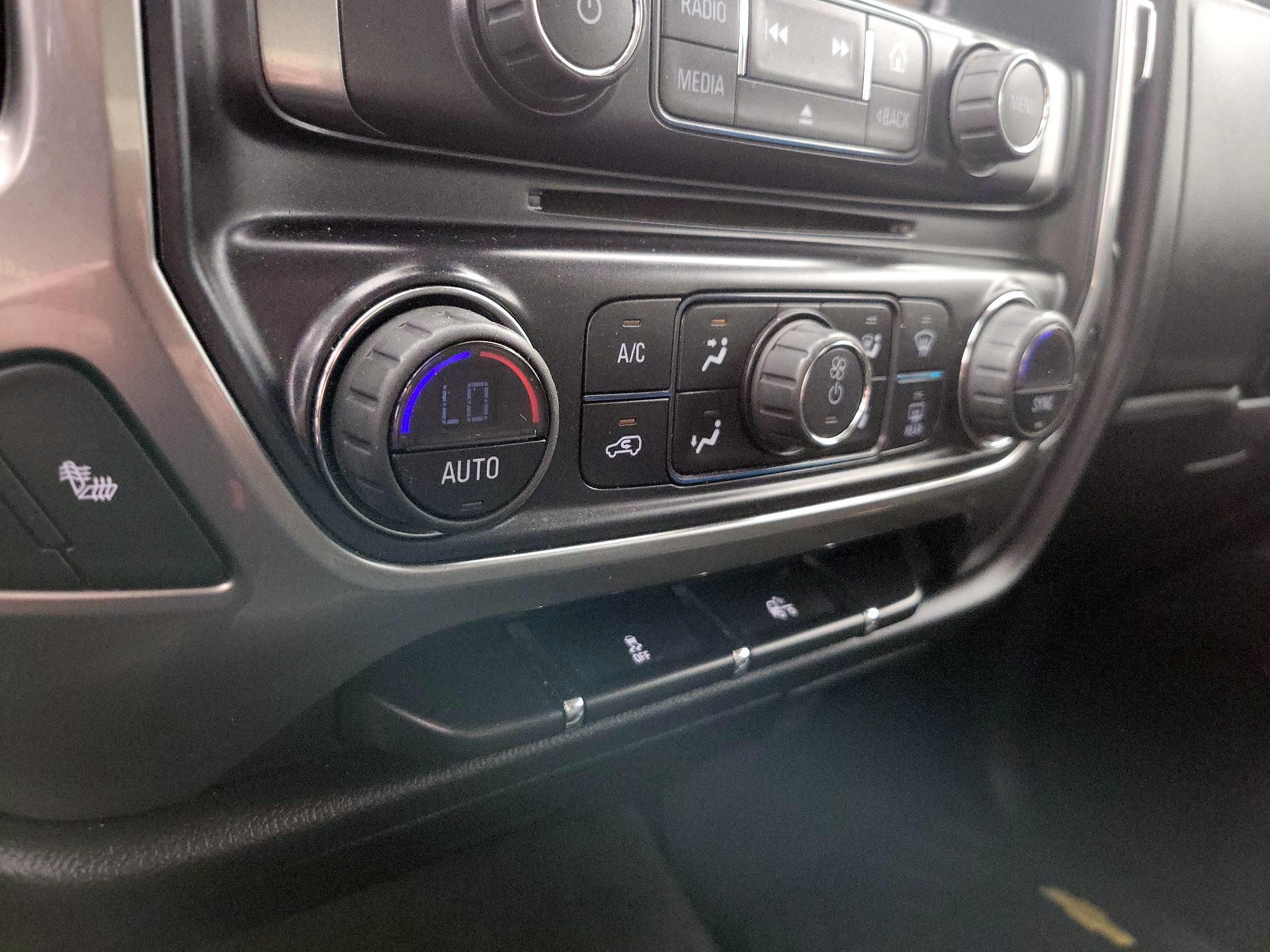 Thumbnail: 2014 Chevrolet Silverado 1500 - 17