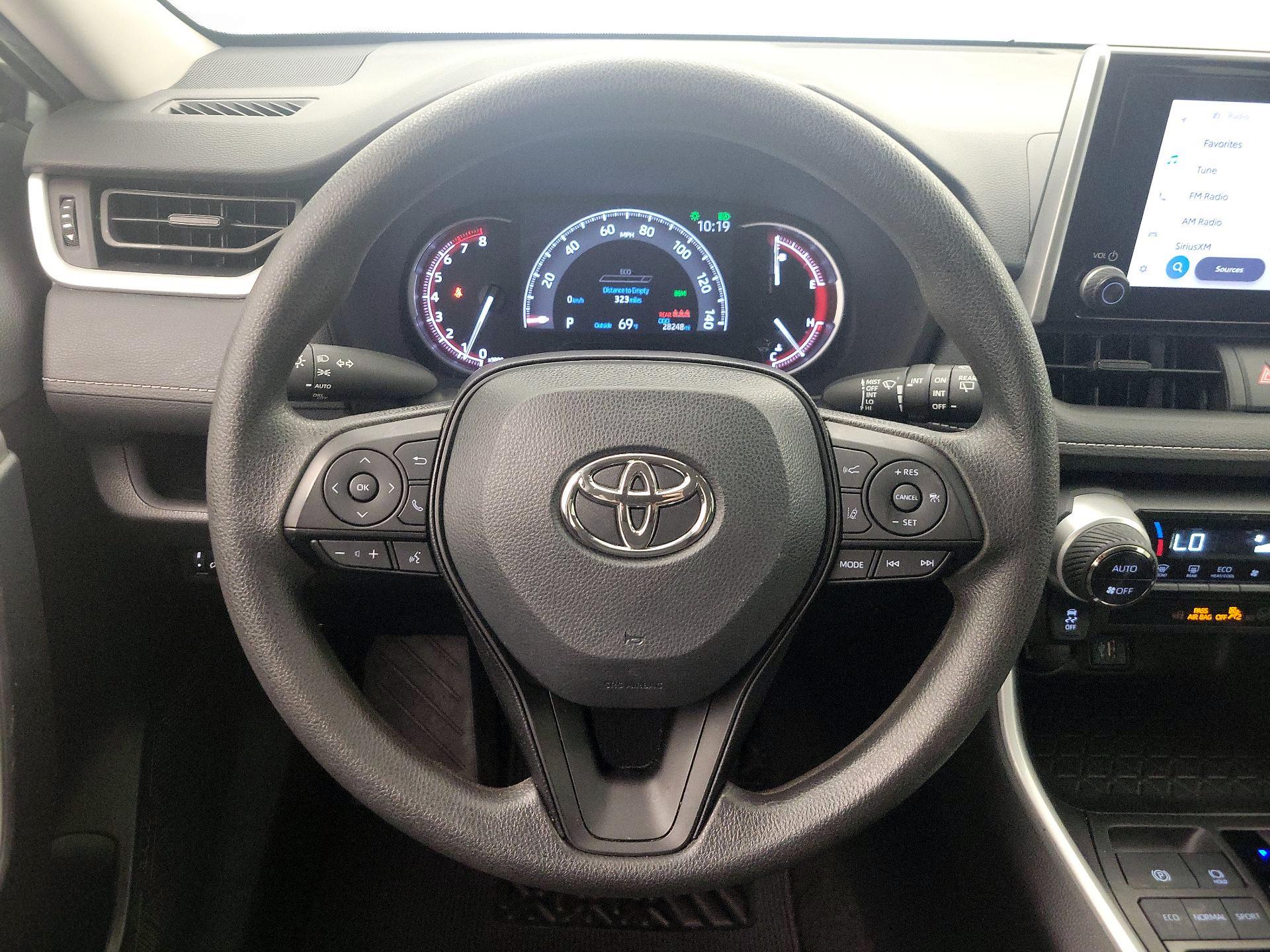 Thumbnail: 2024 Toyota RAV4 - 10